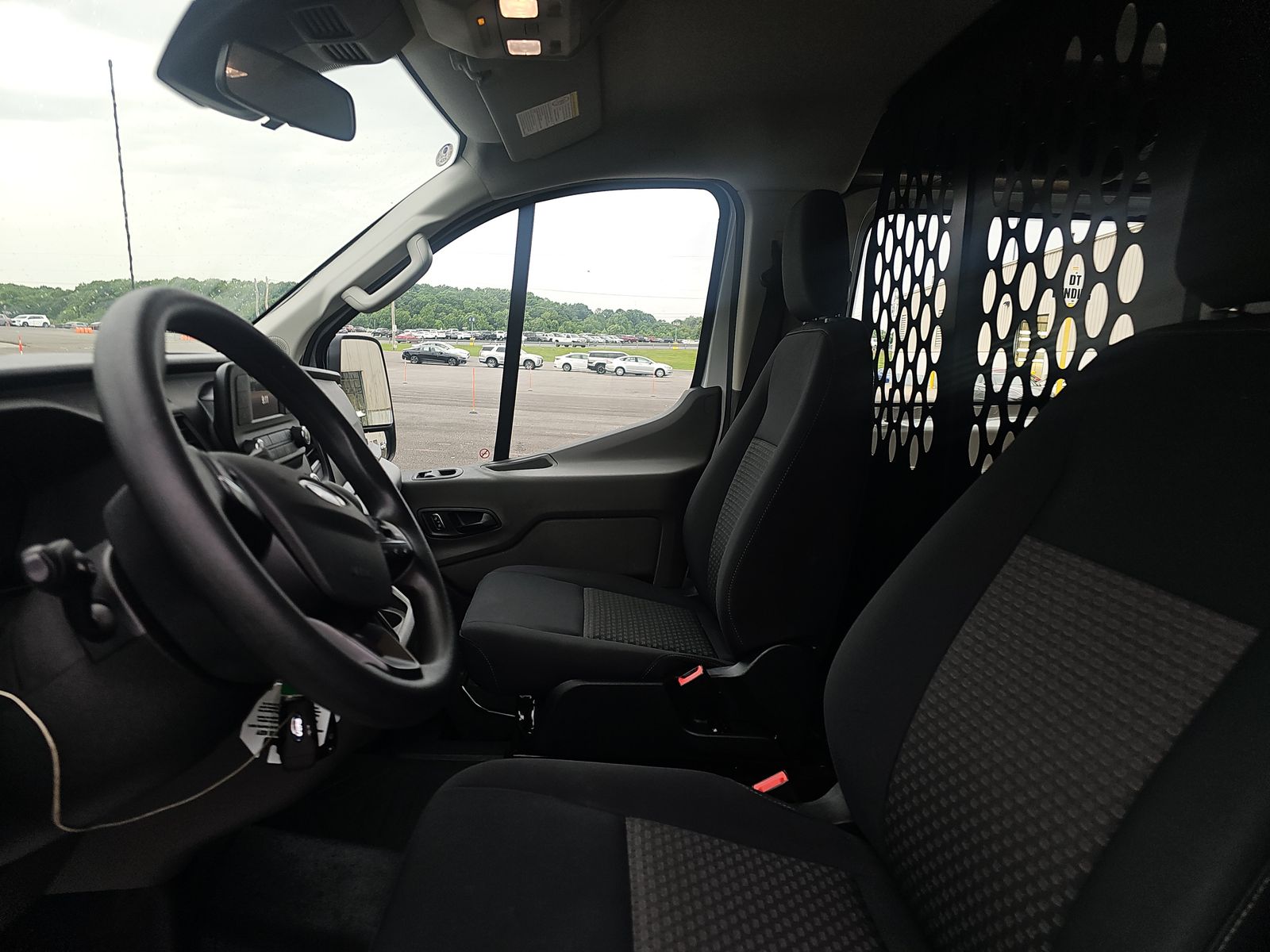 FORD TRANSIT 250 - 8