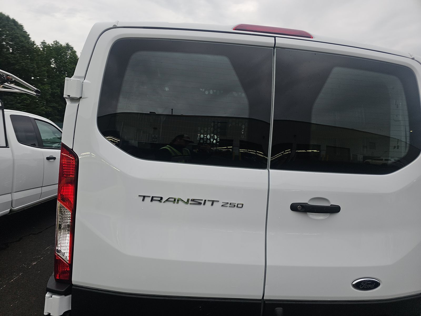 FORD TRANSIT 250 - 6