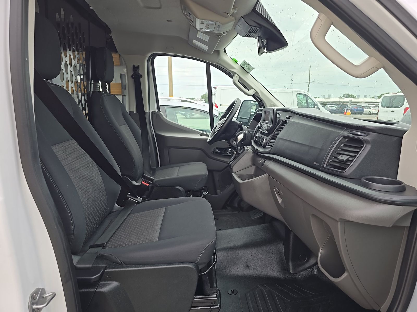 FORD TRANSIT 250 - 9
