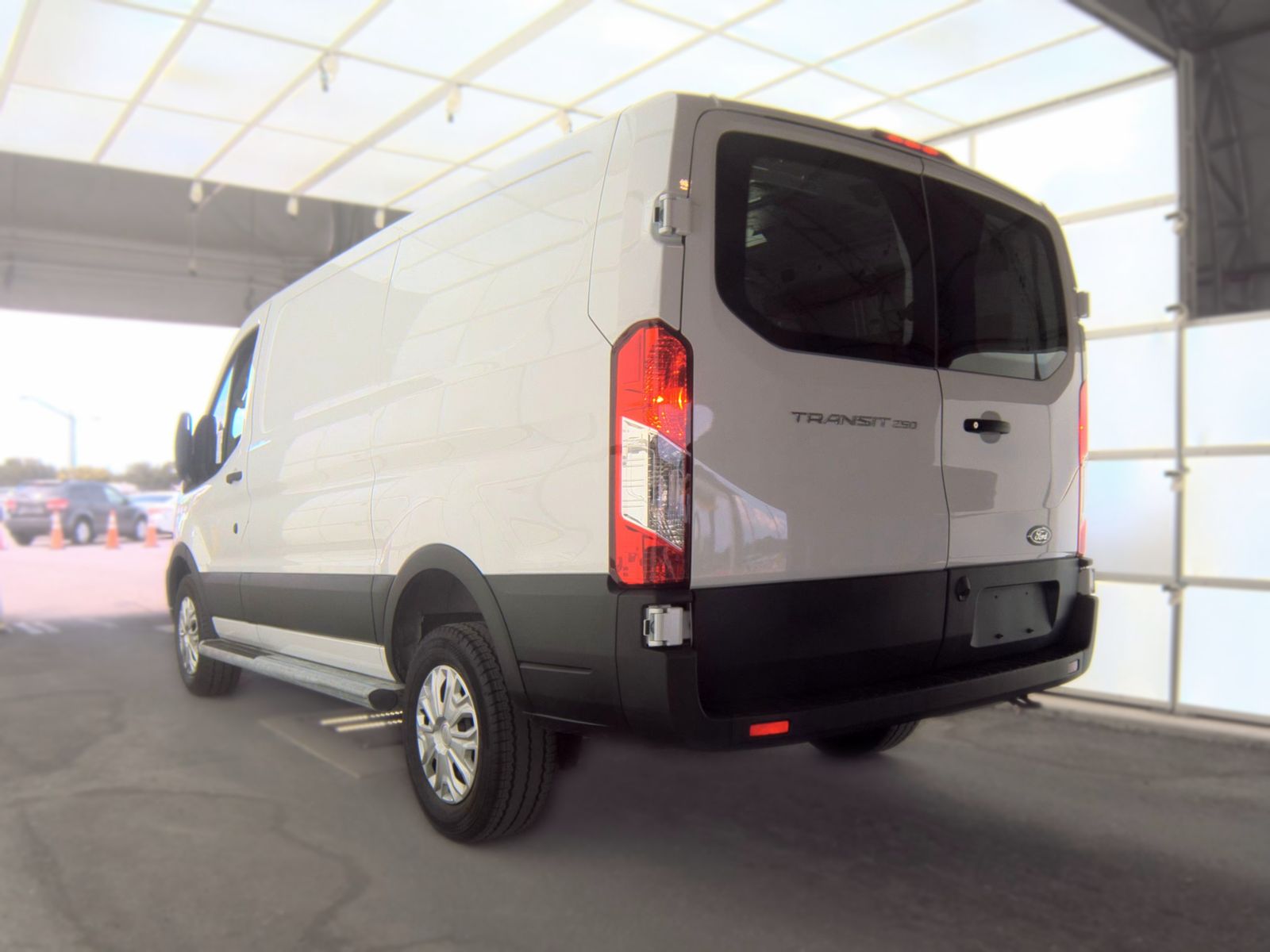FORD TRANSIT 250 - 7