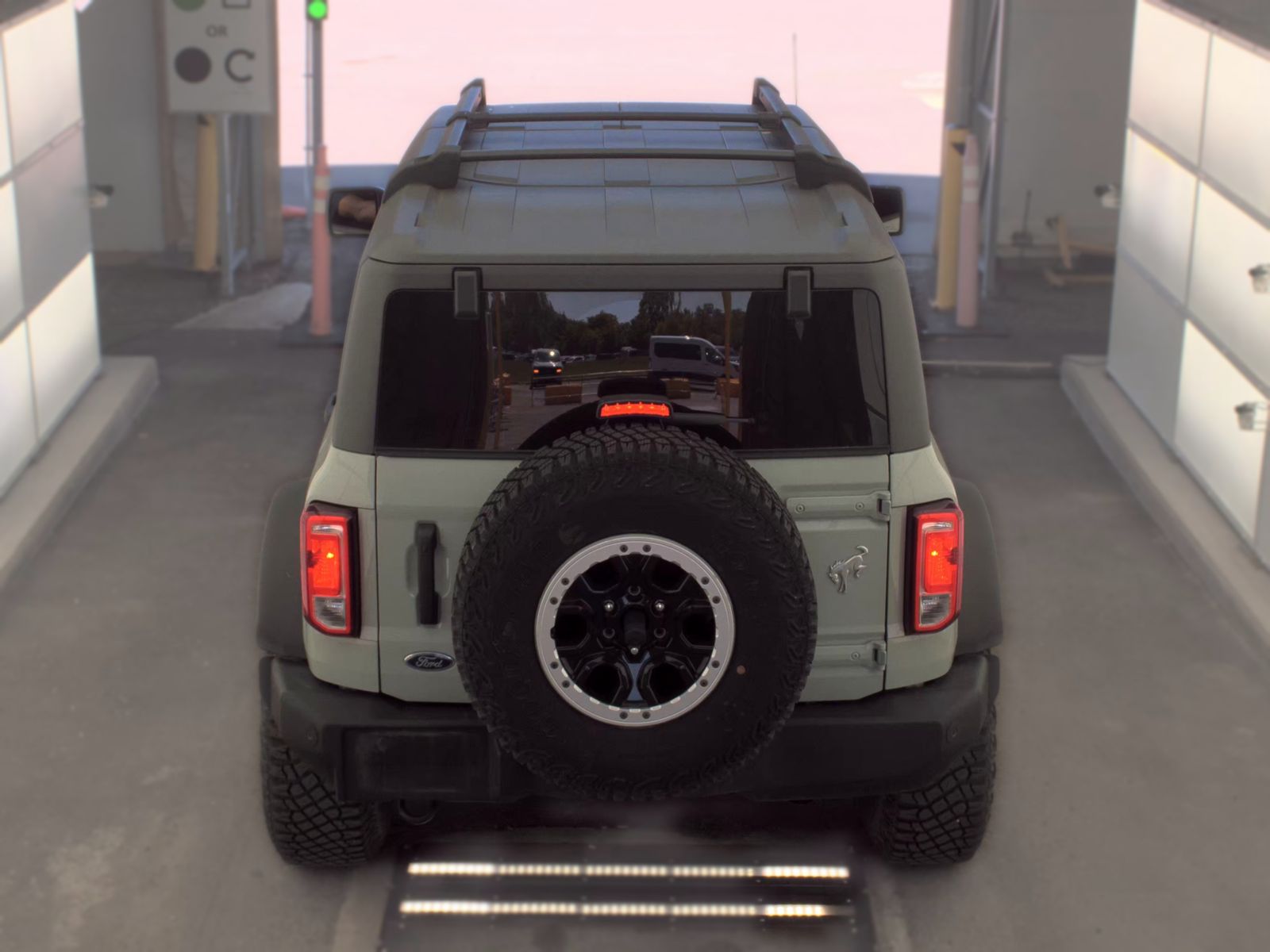 FORD BRONCO - 7