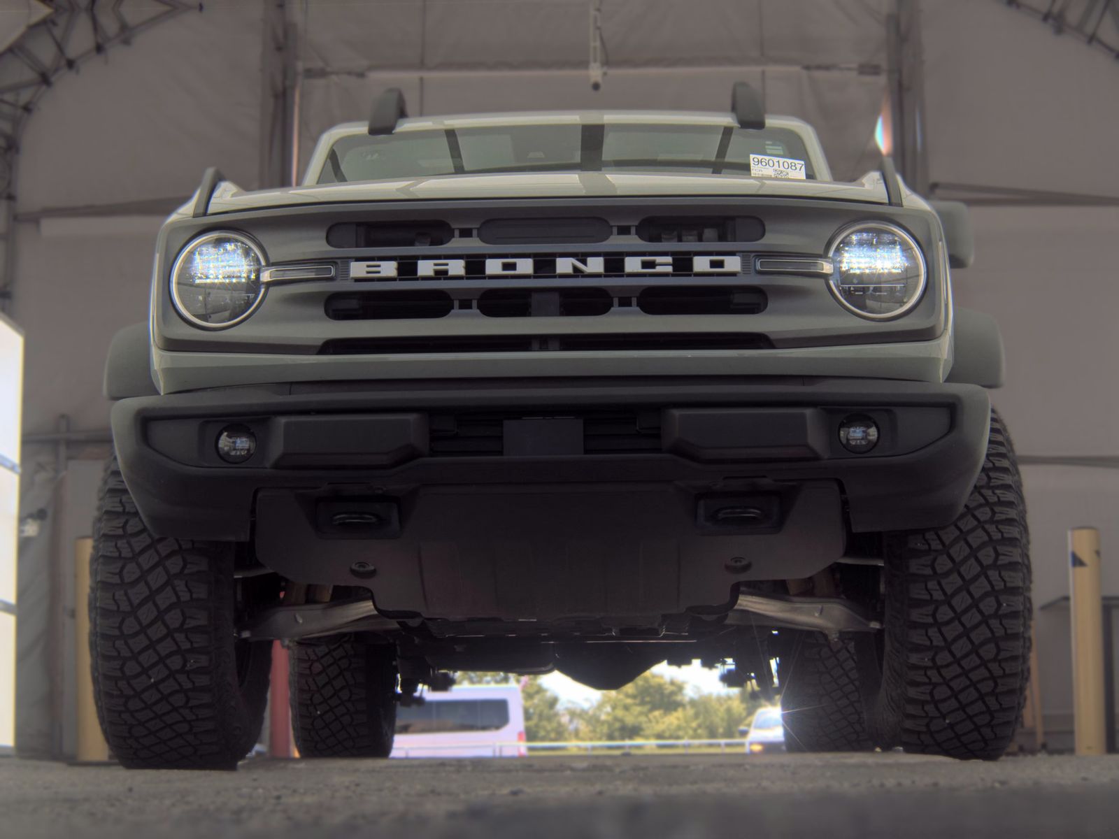 FORD BRONCO - 4