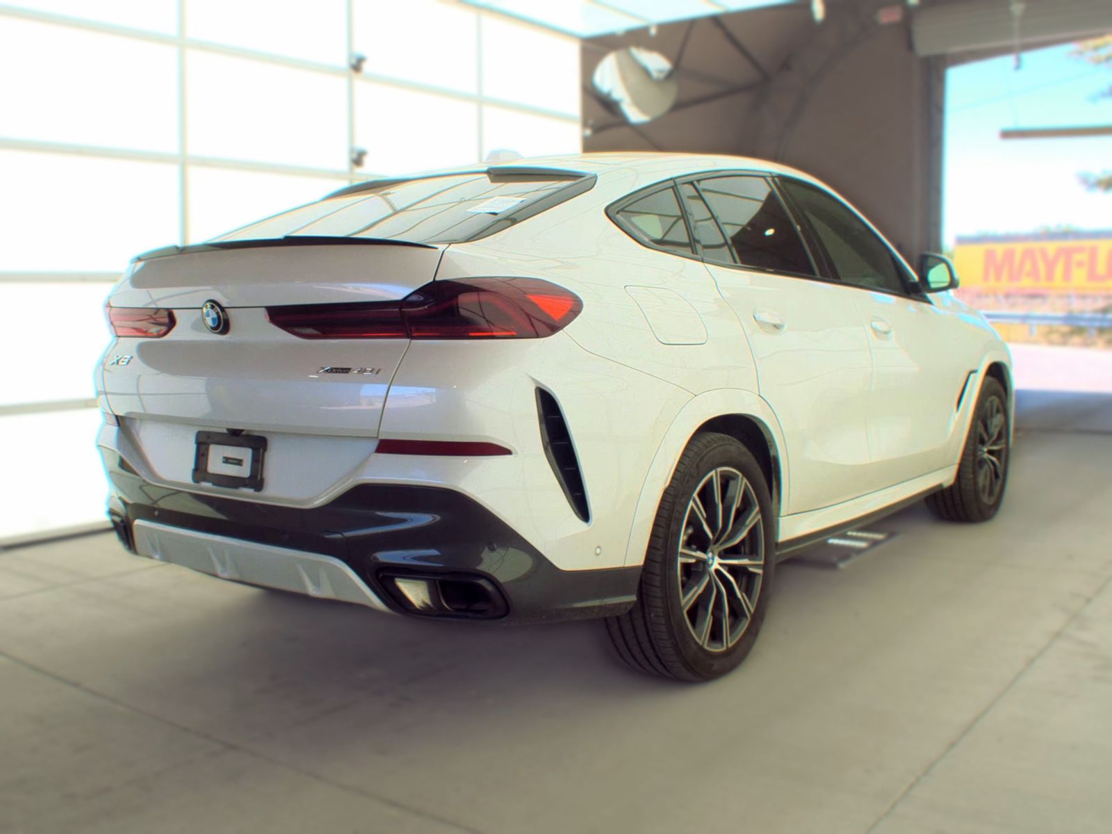 2026 BMW X6 xDrive40i AWD