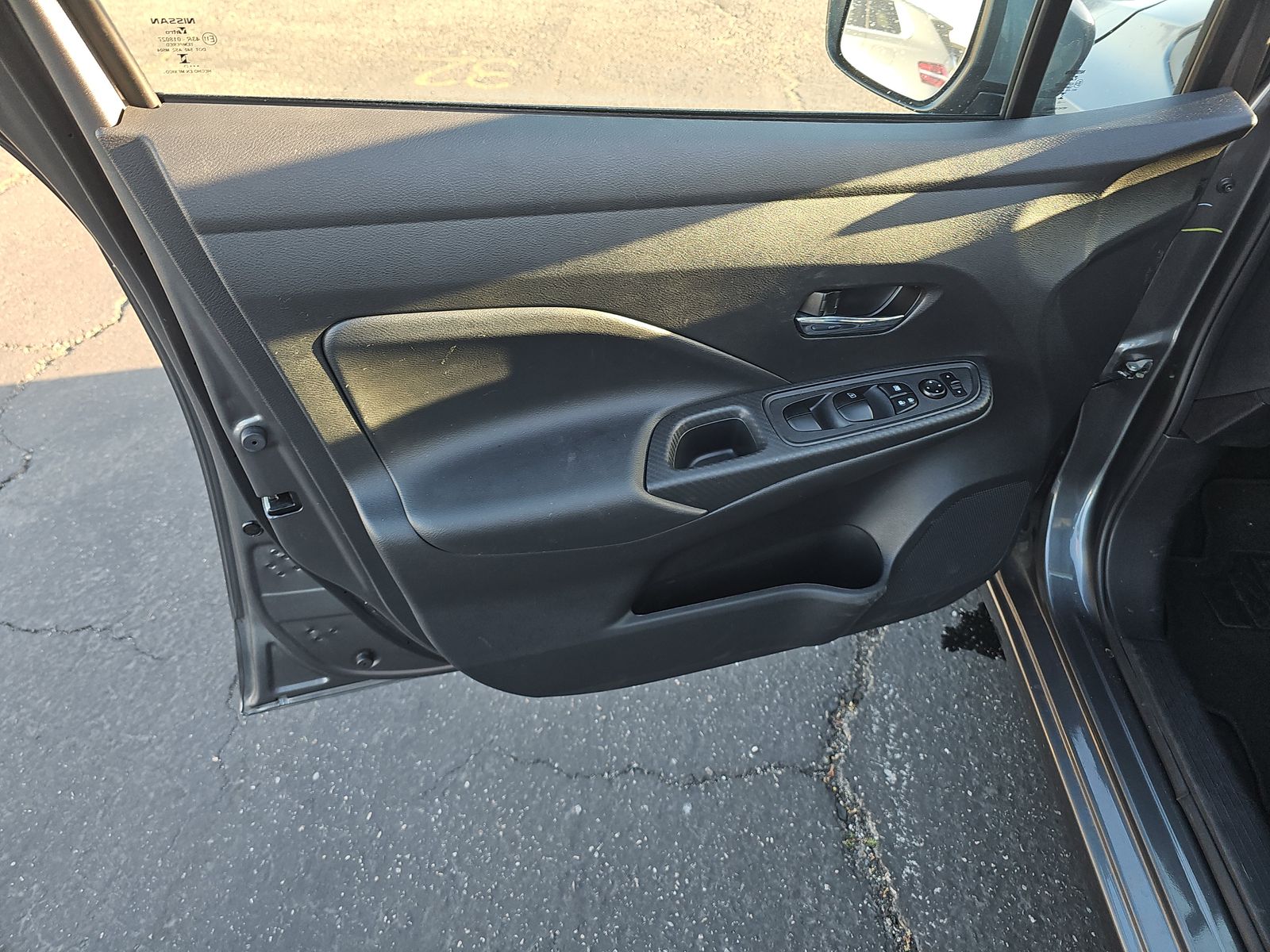NISSAN VERSA - 10
