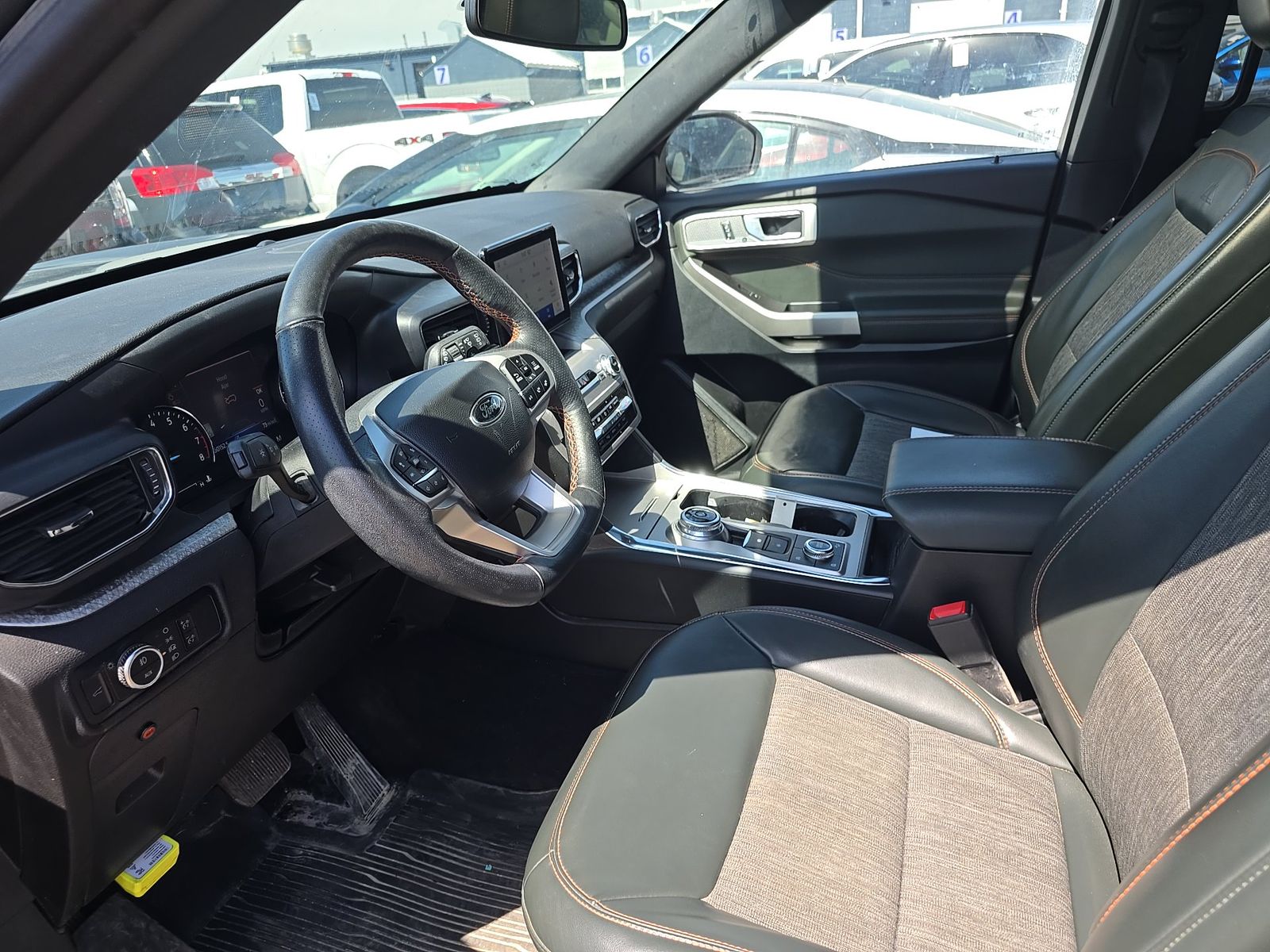 FORD EXPLORER - 8