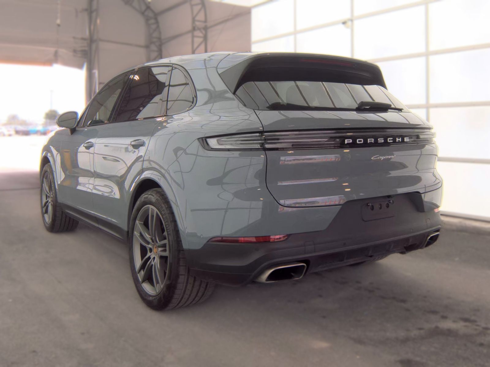 PORSCHE CAYENNE - 9