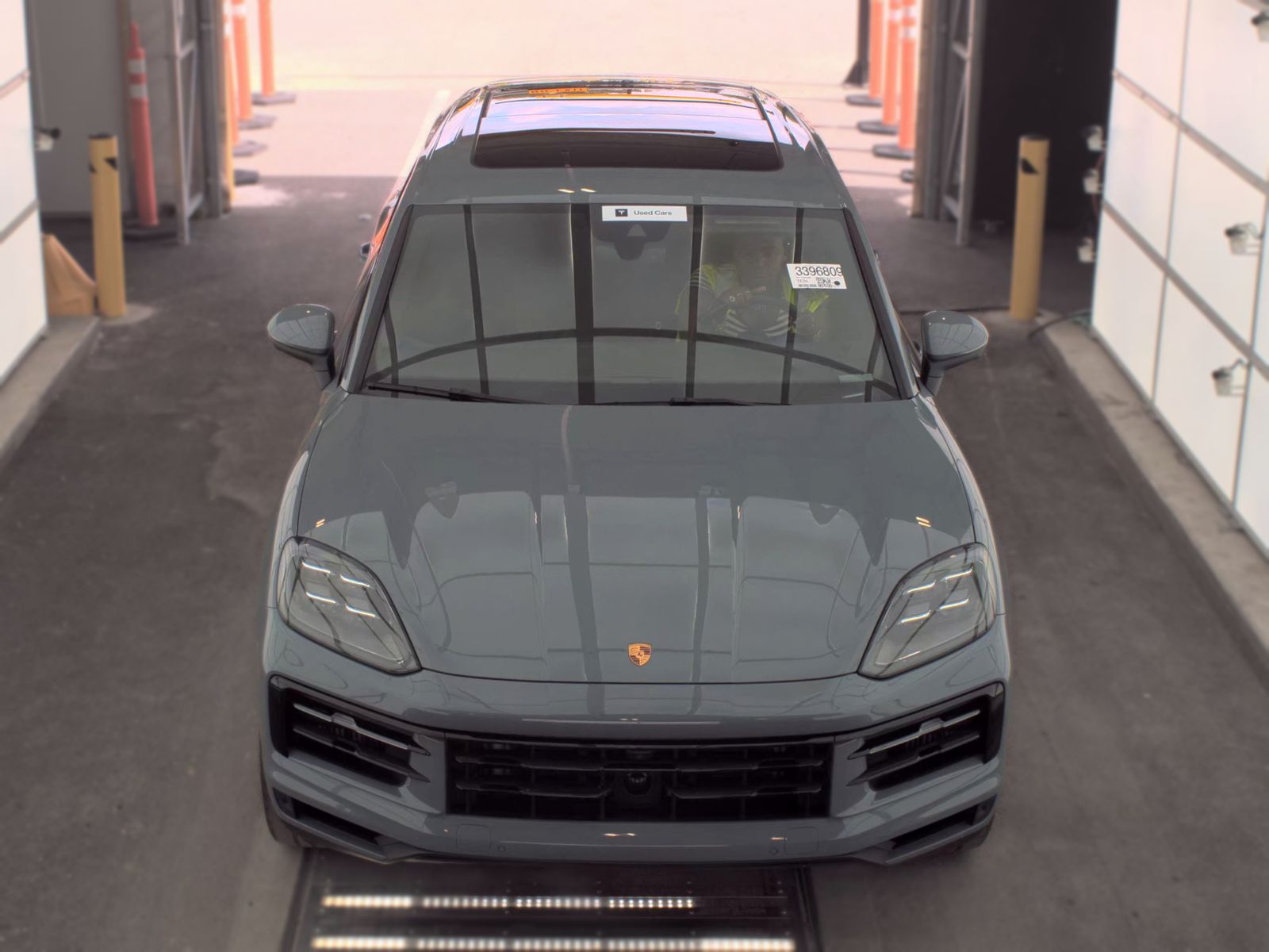 PORSCHE CAYENNE - 3