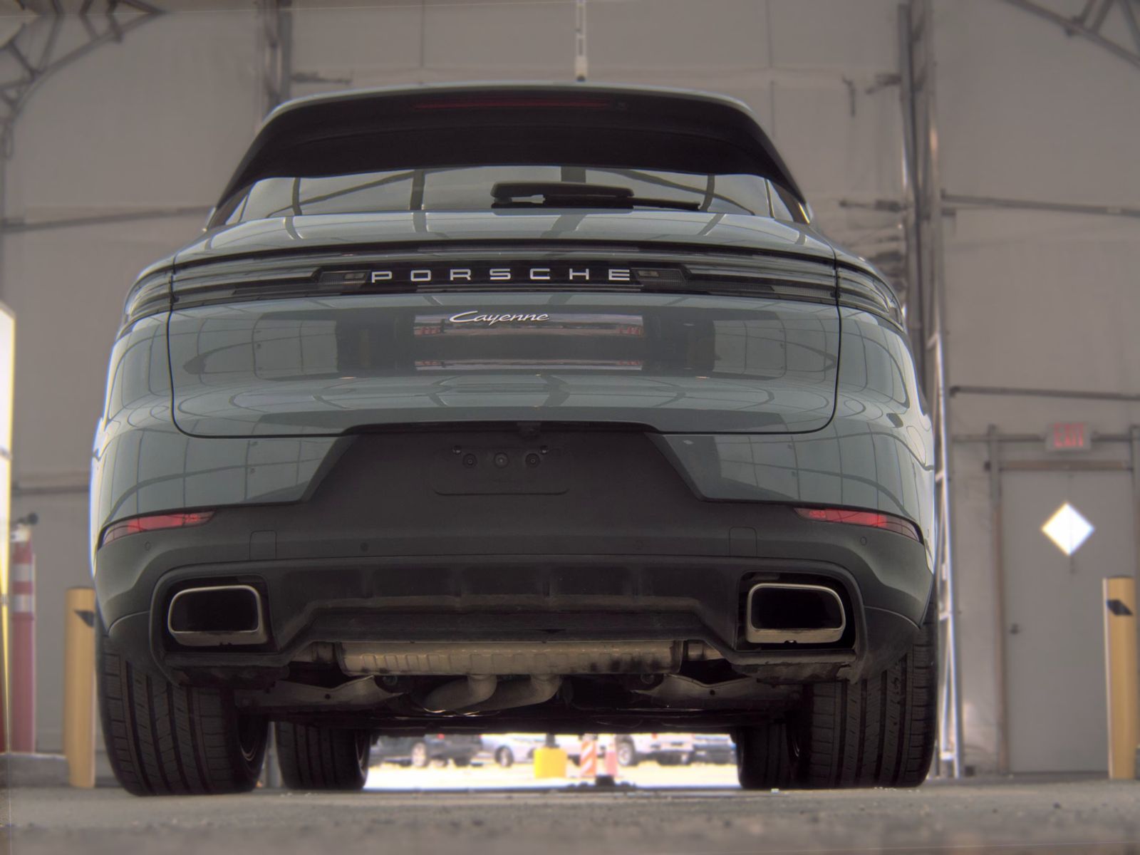 PORSCHE CAYENNE - 8