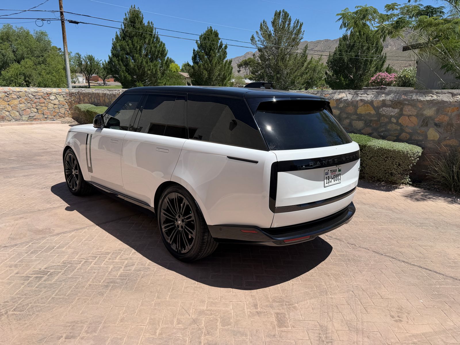 2023 Land Rover Range Rover SE AWD
