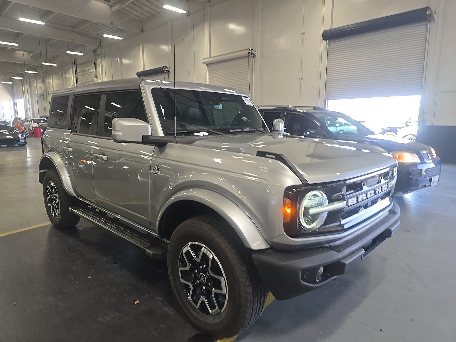 FORD BRONCO - 4