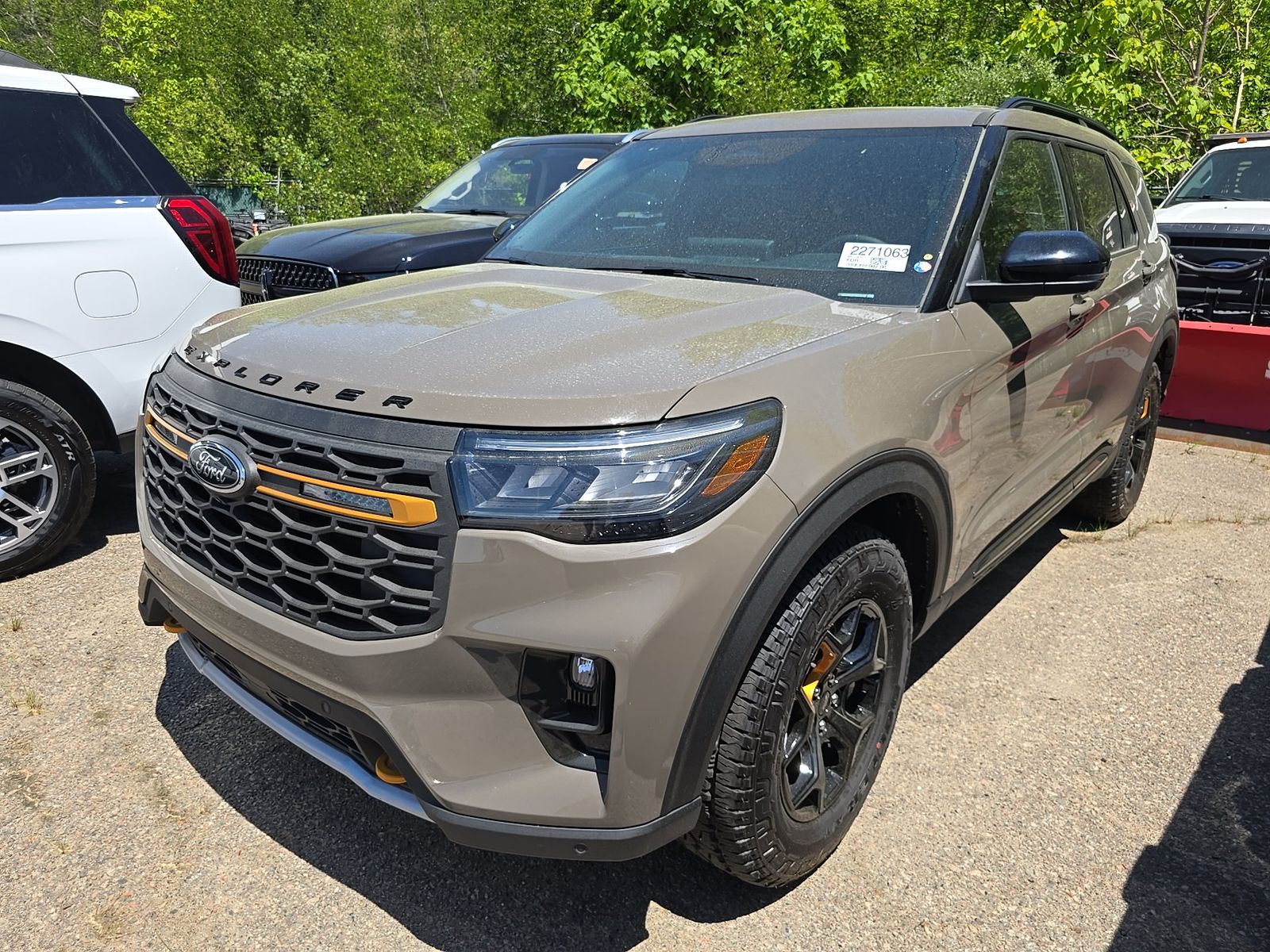 FORD EXPLORER - 1