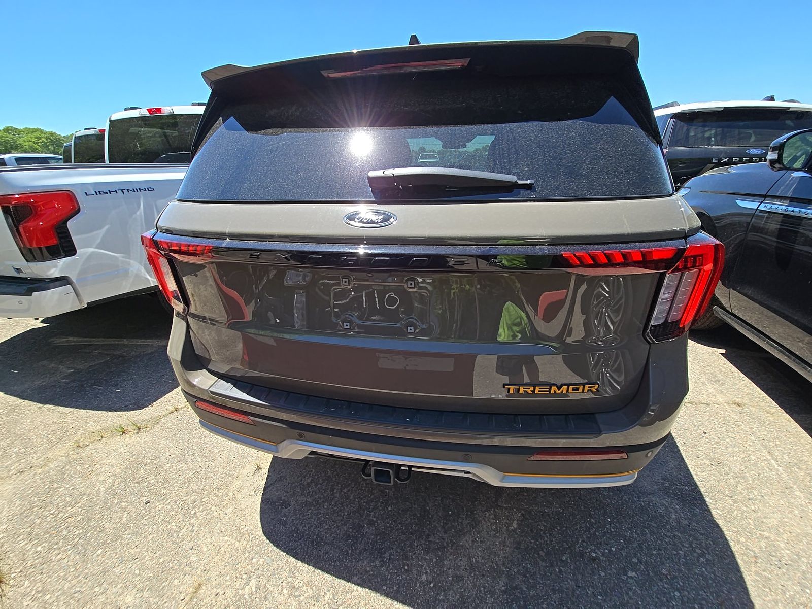 FORD EXPLORER - 6