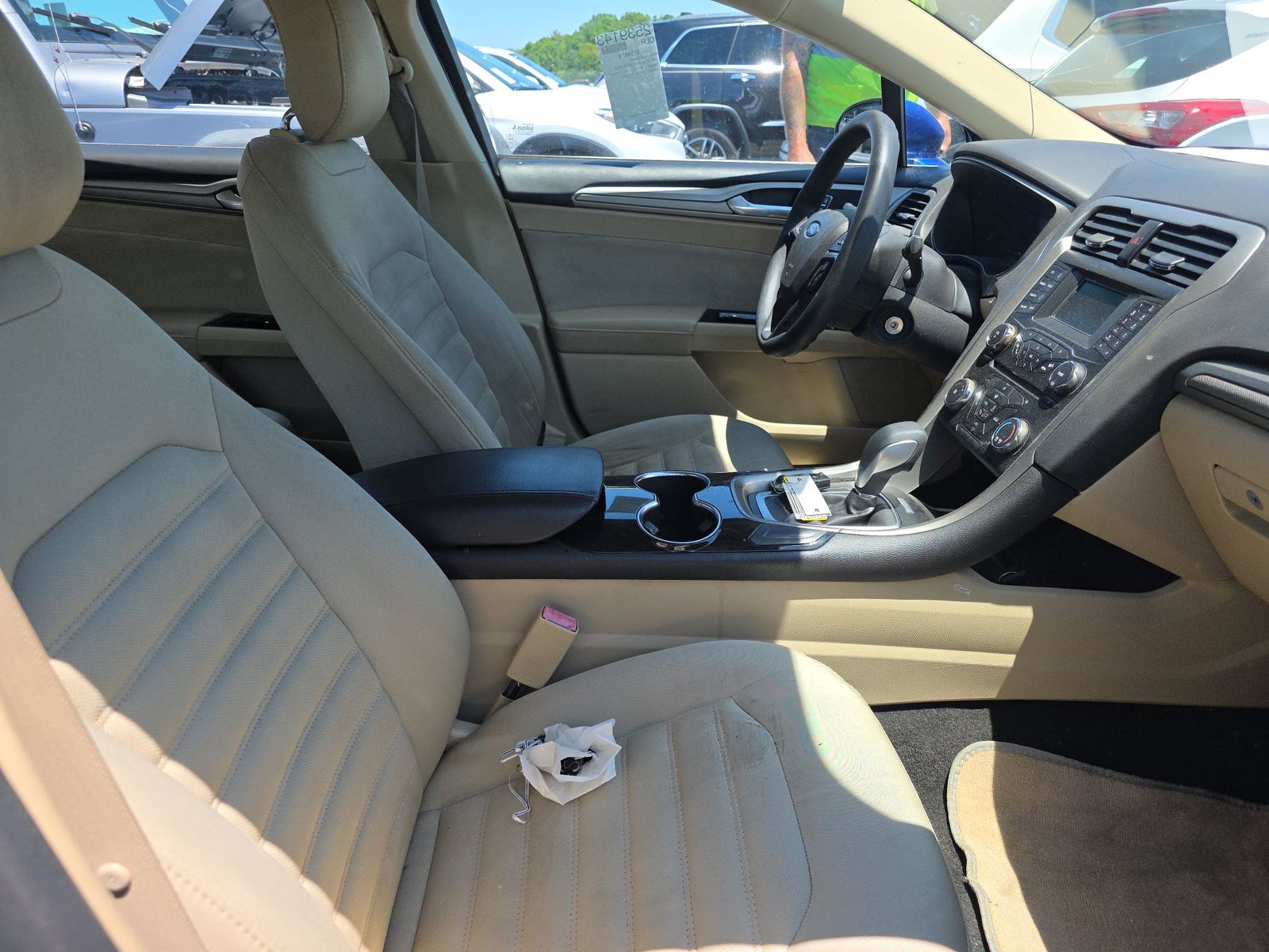 FORD FUSION - 9