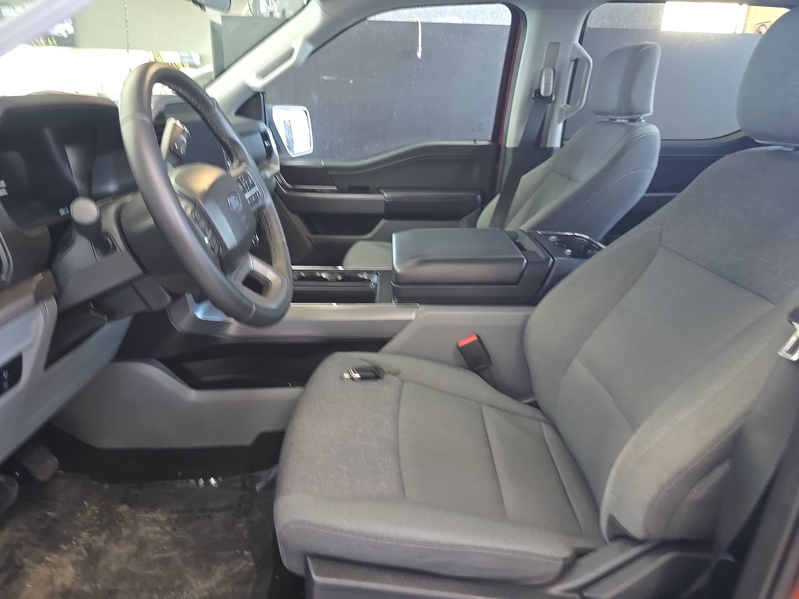 FORD F-150 - 8