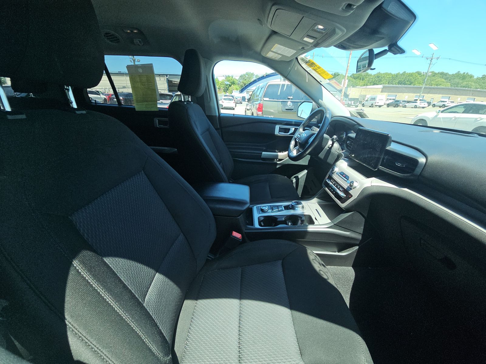 FORD EXPLORER - 9