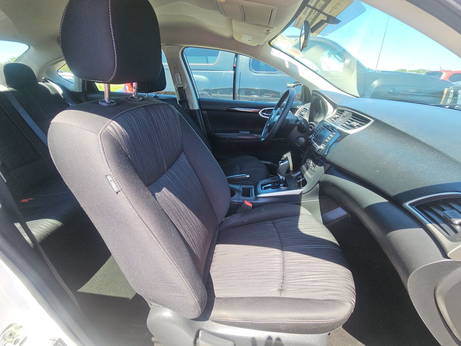NISSAN SENTRA - 9