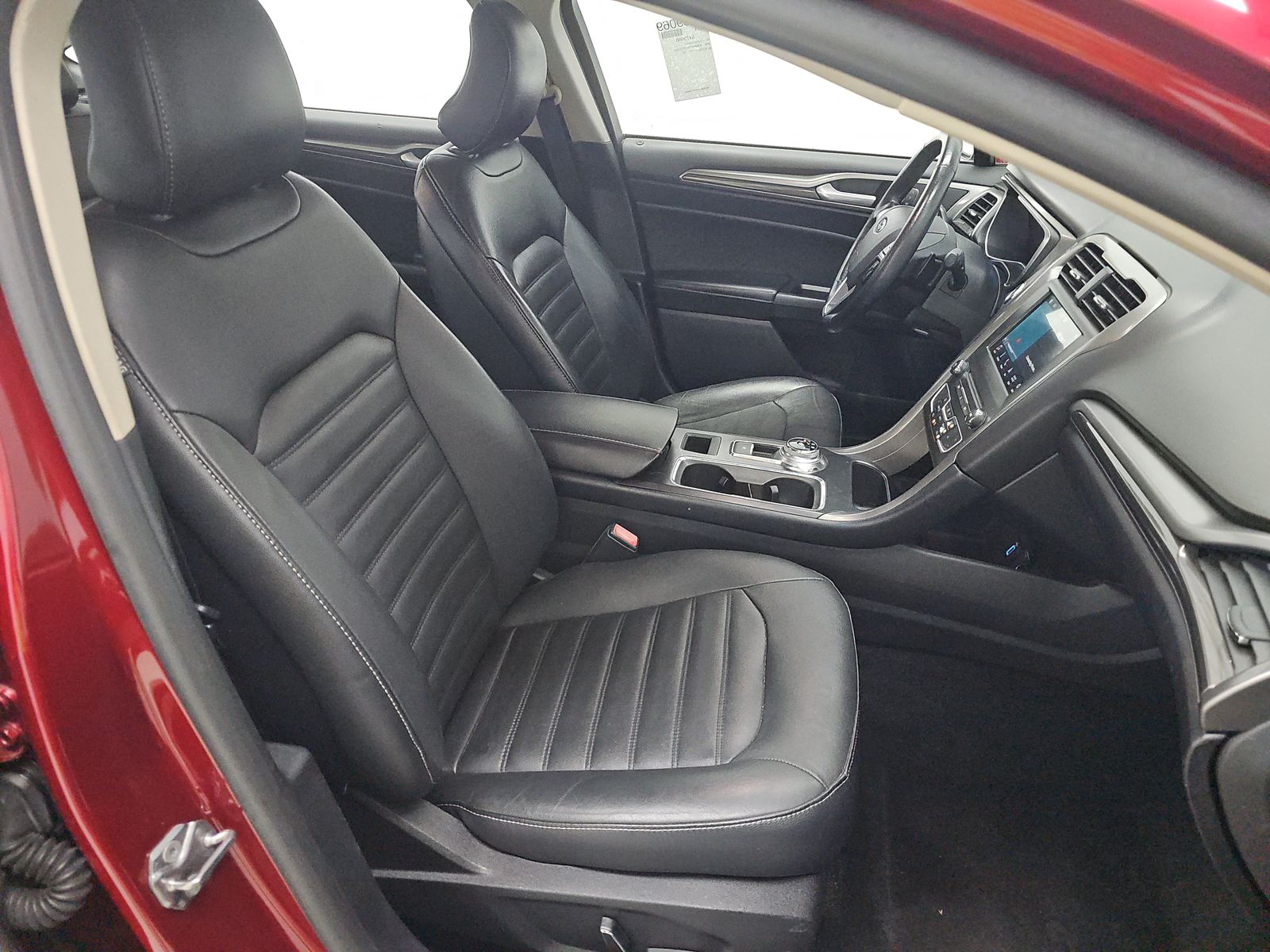FORD FUSION - 9