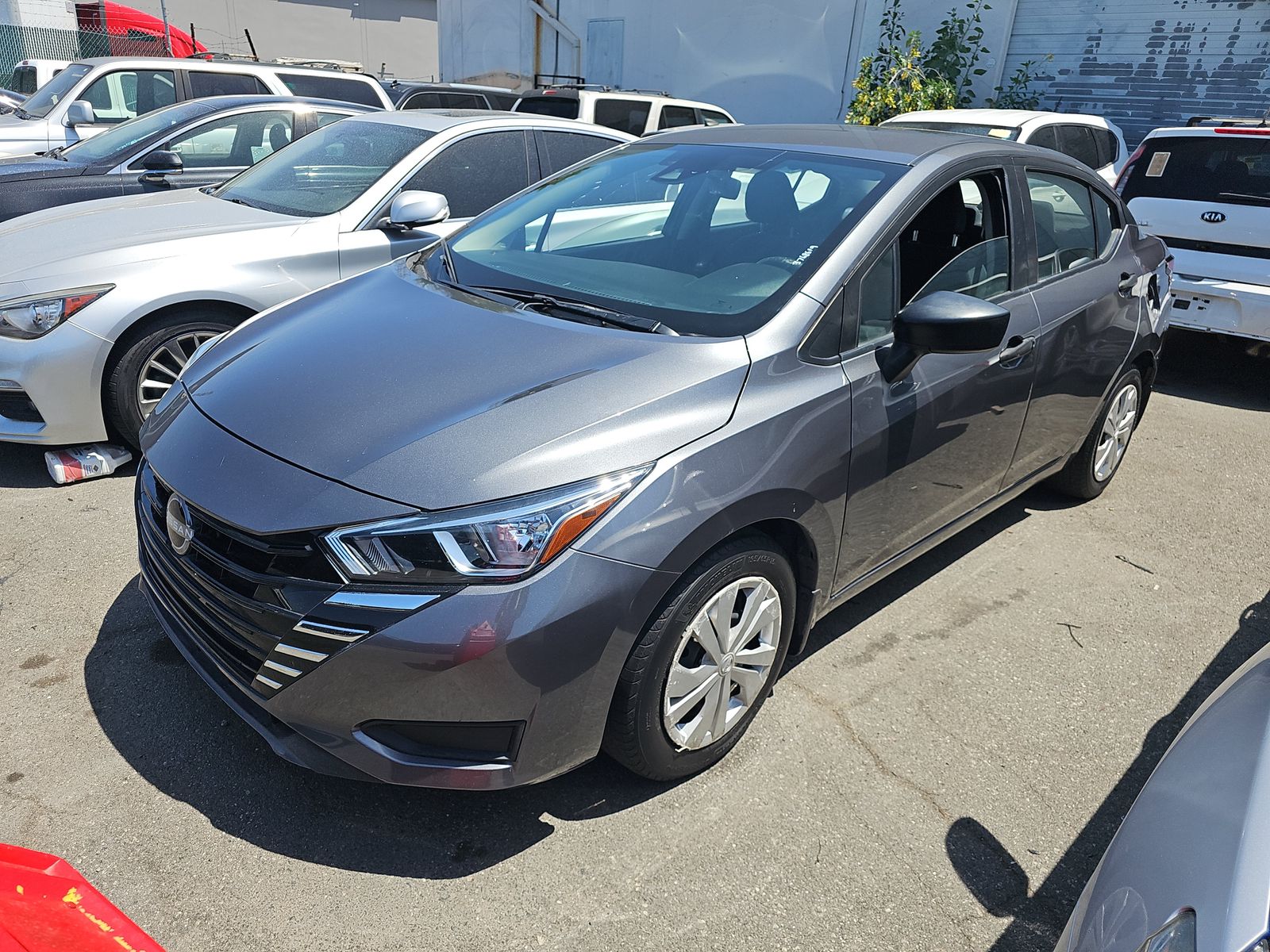 NISSAN VERSA - 1