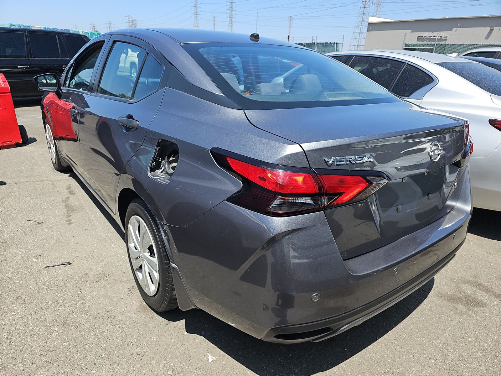 NISSAN VERSA - 7