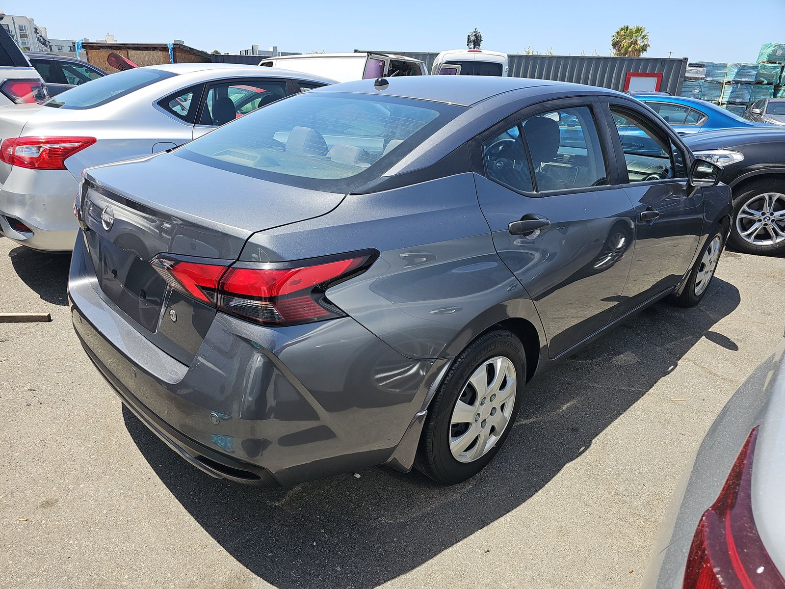 NISSAN VERSA - 5