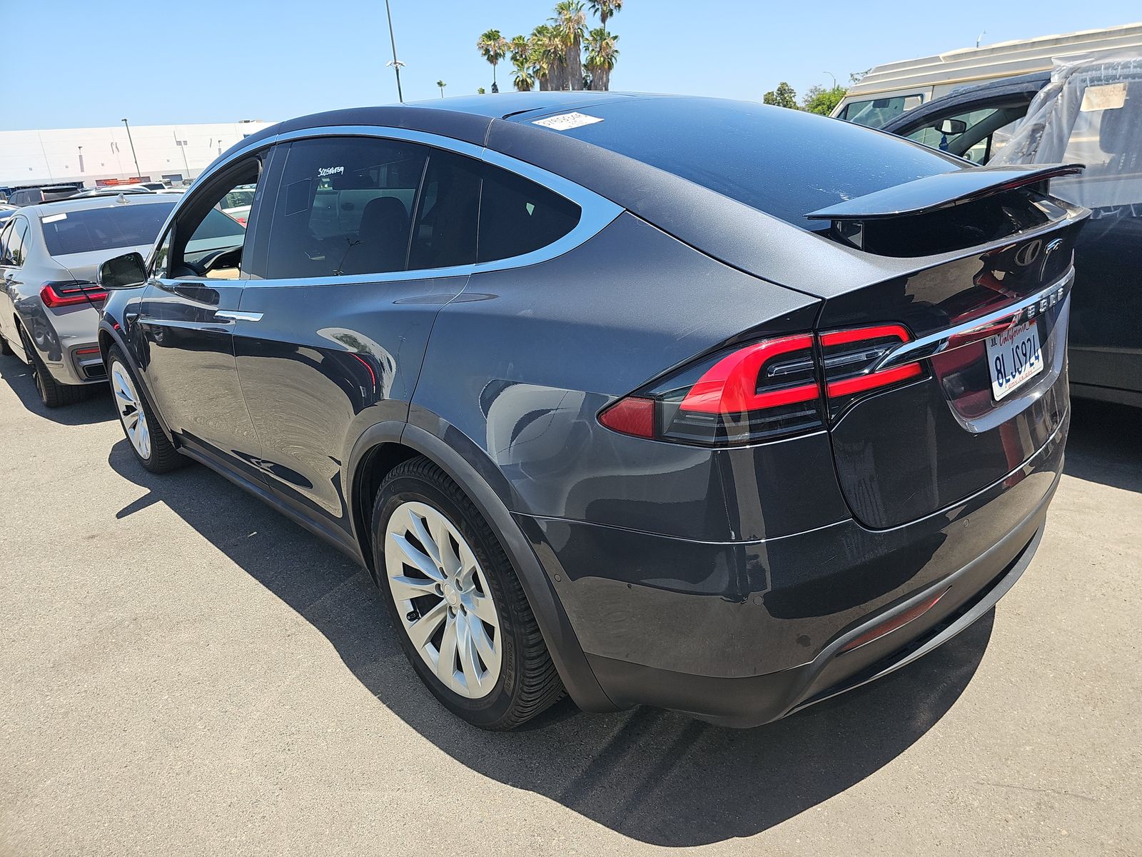 TESLA MODEL X - 7
