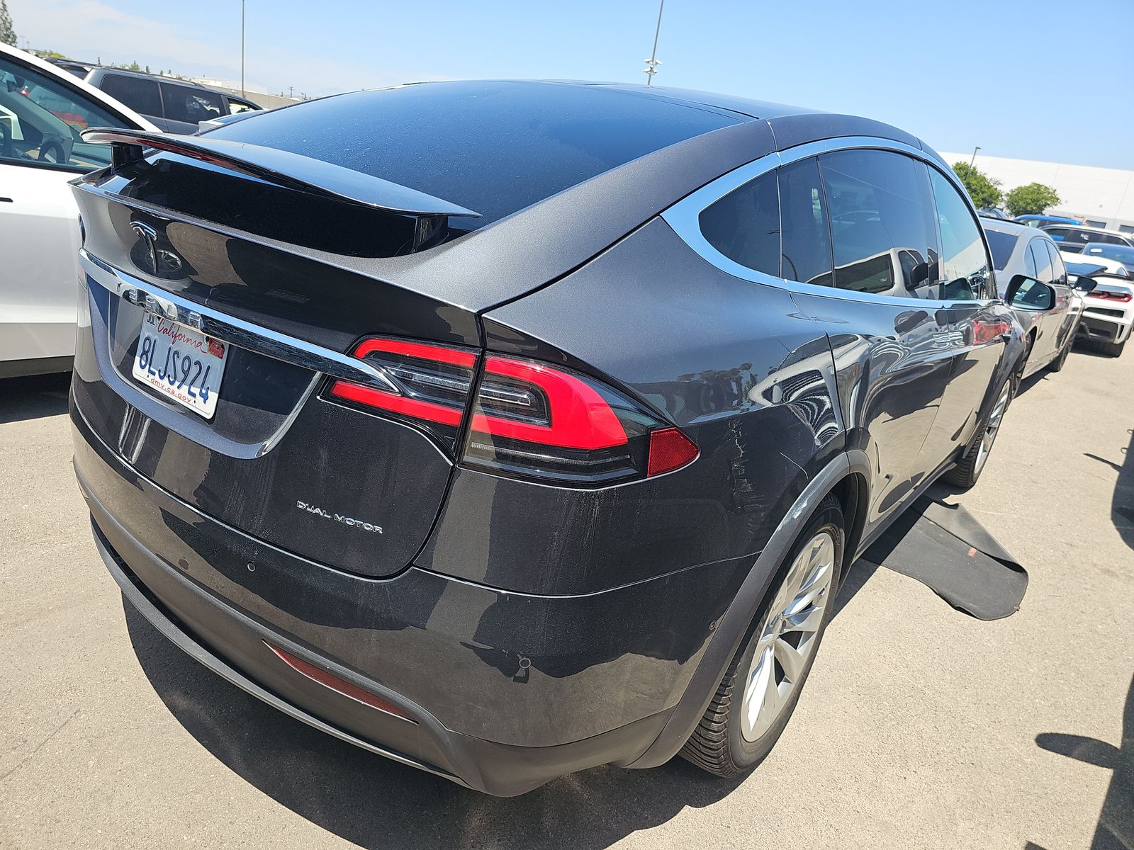 TESLA MODEL X - 5