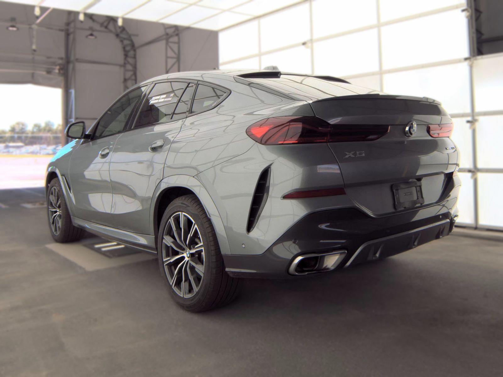 2025 BMW X6 xDrive40i AWD