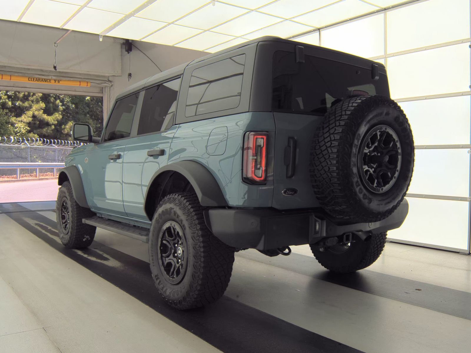 FORD BRONCO - 9