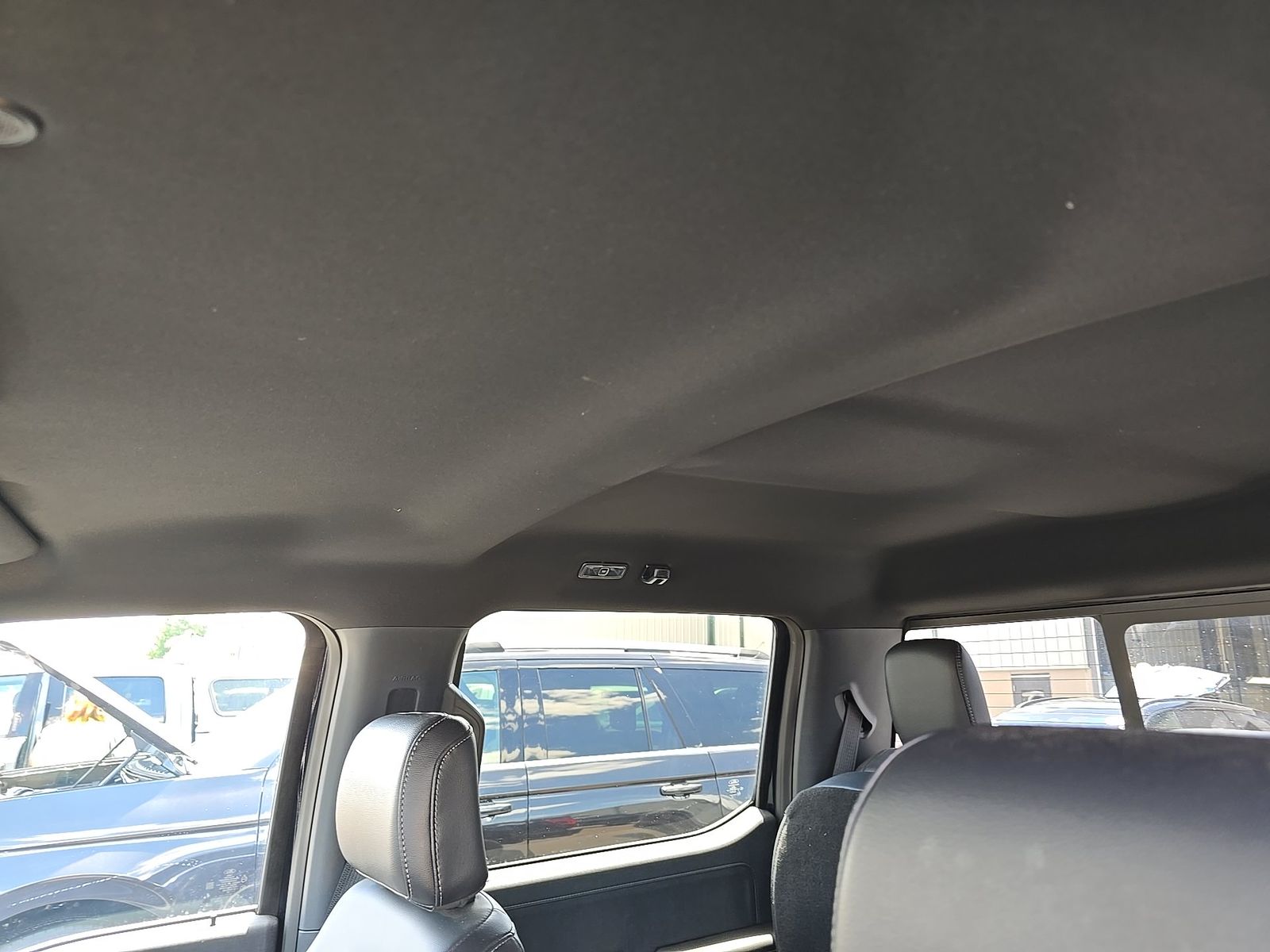 2025 Ford F-150 Lariat AWD