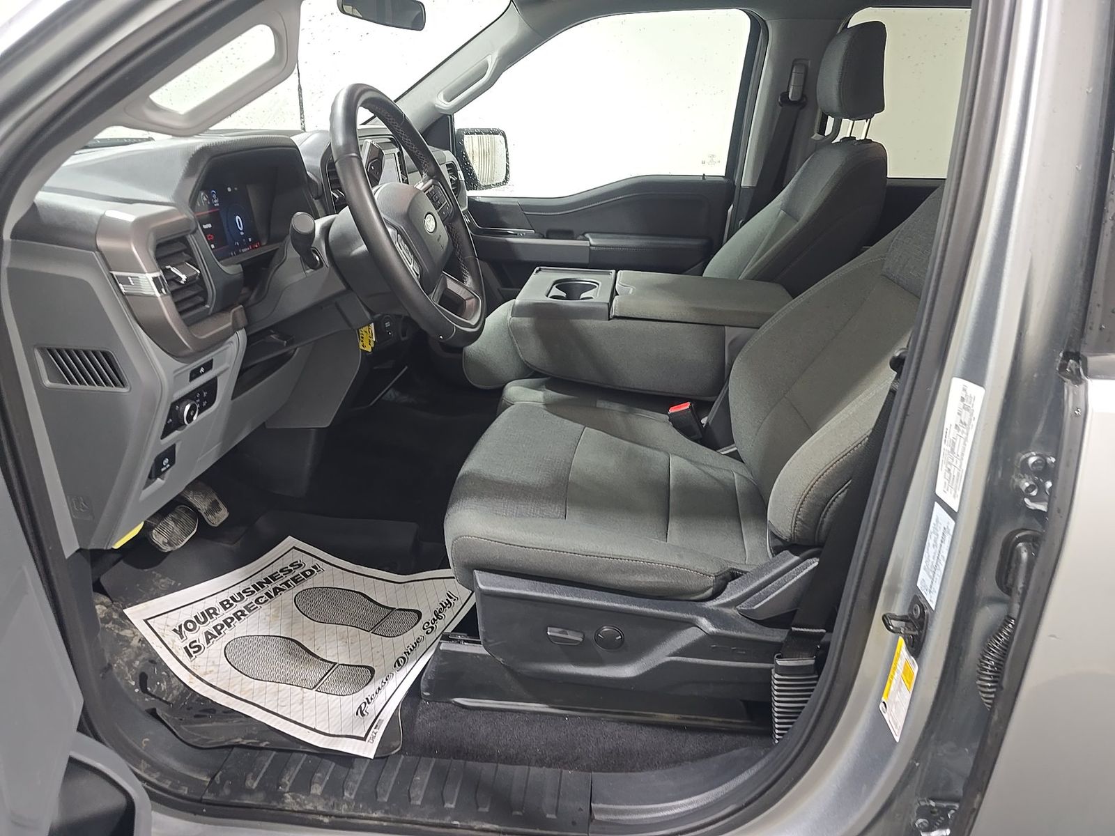 FORD F-150 - 8
