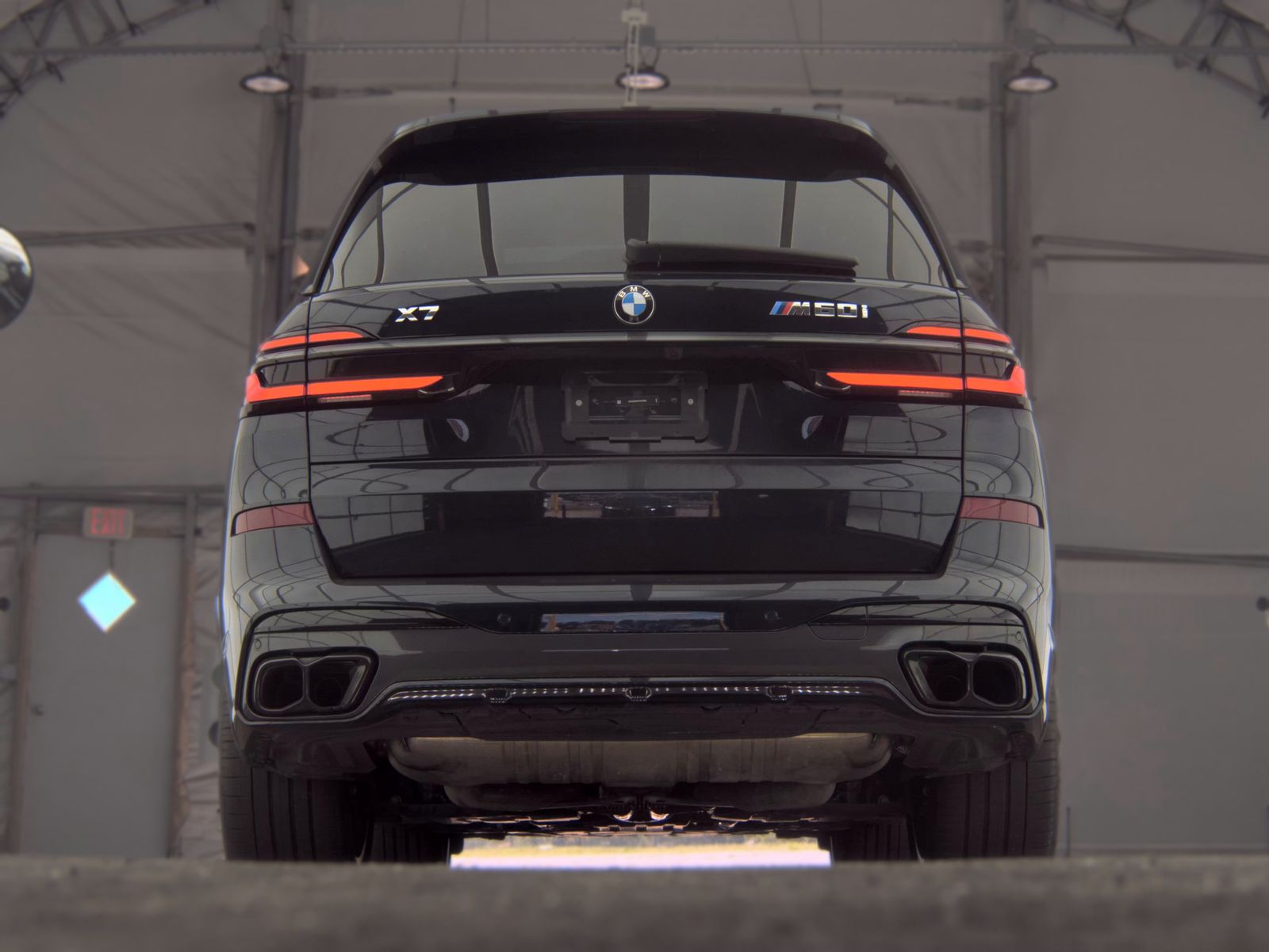 2026 BMW X7 M60i AWD