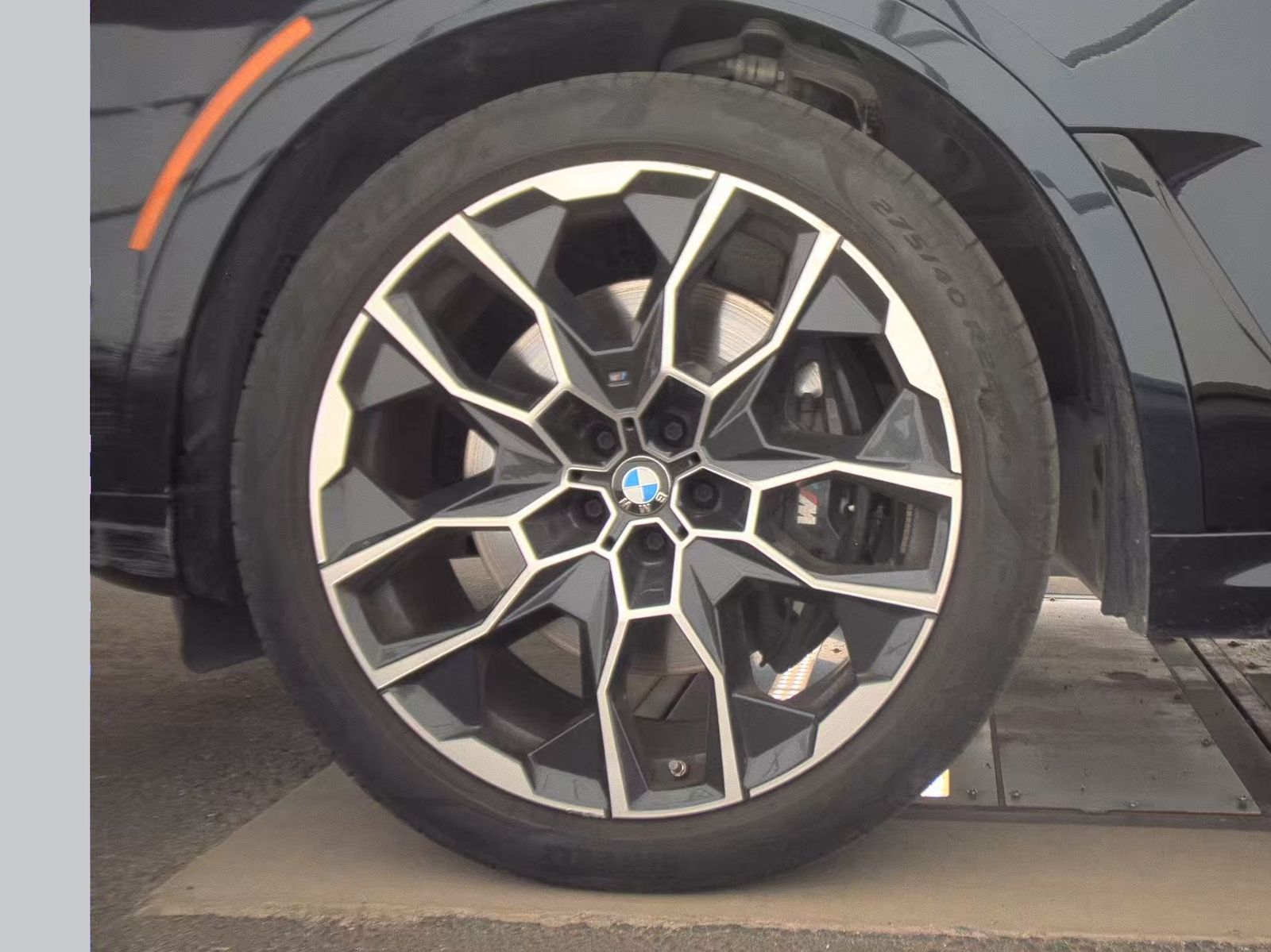 2026 BMW X7 M60i AWD