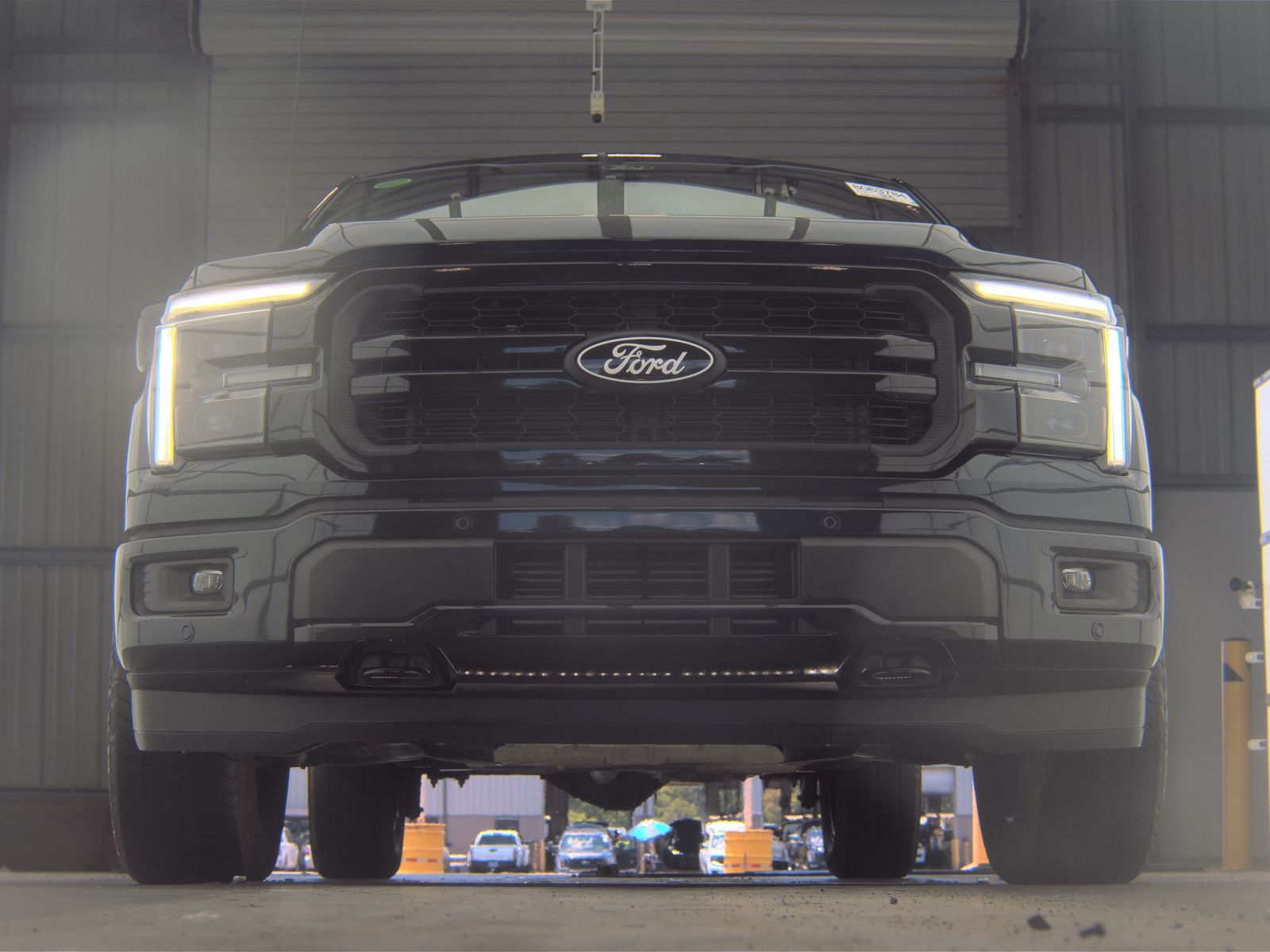 2025 Ford F-150 Lariat AWD