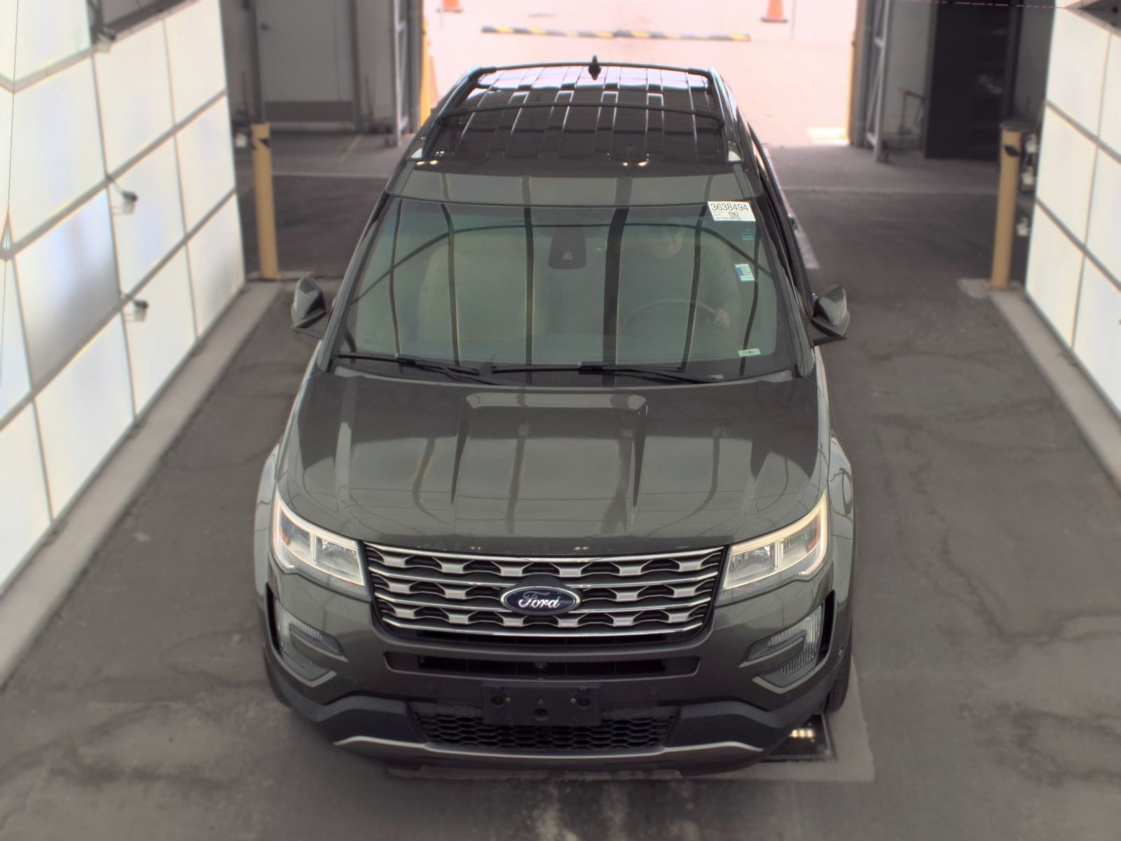 FORD EXPLORER - 3