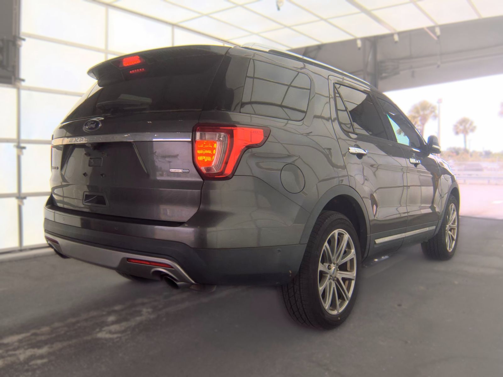 FORD EXPLORER - 6