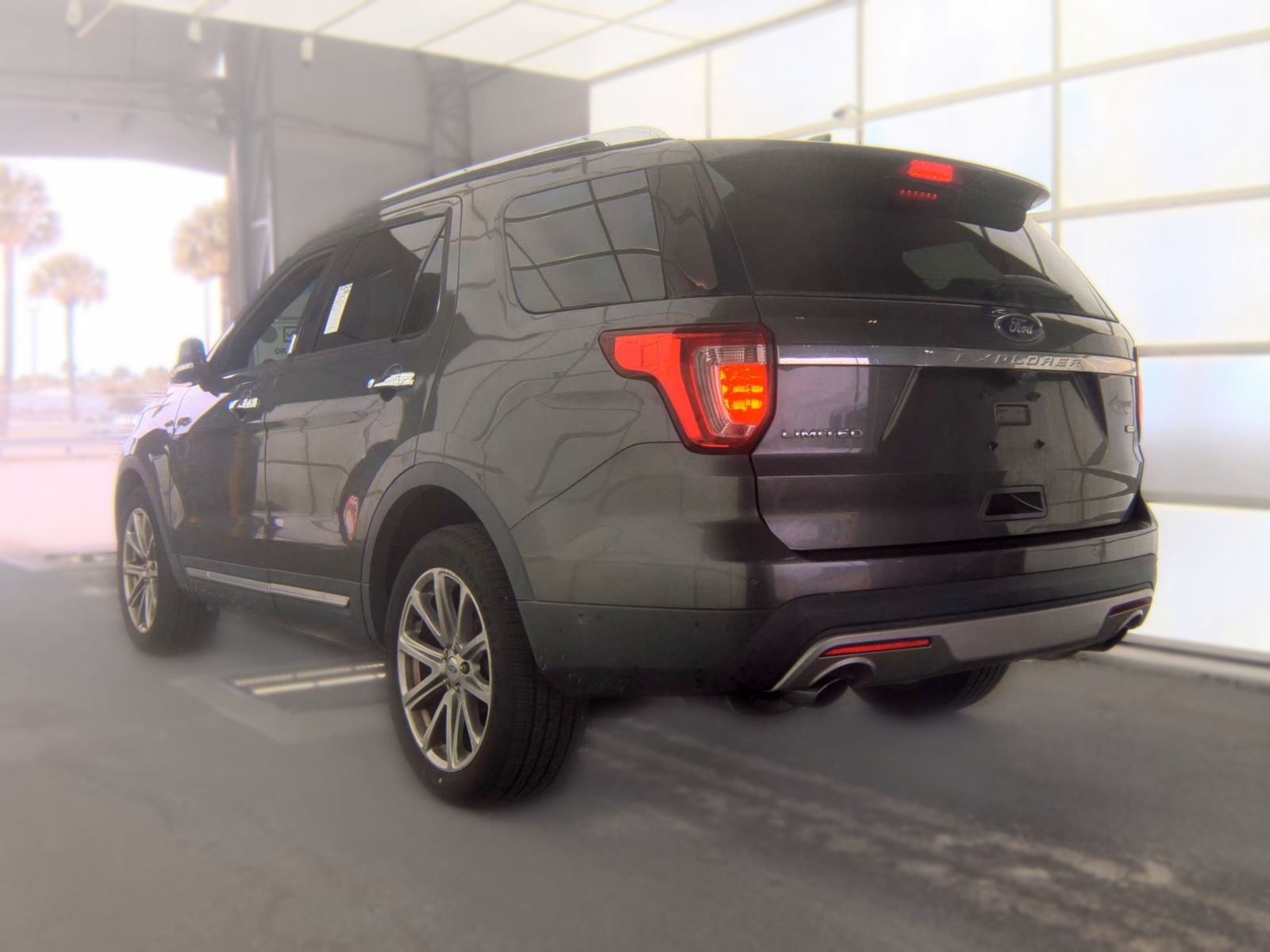 FORD EXPLORER - 9