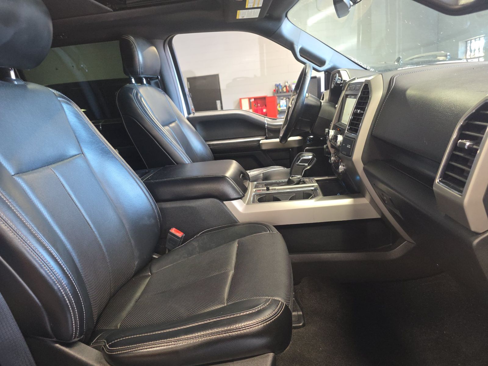 FORD F-150 - 9
