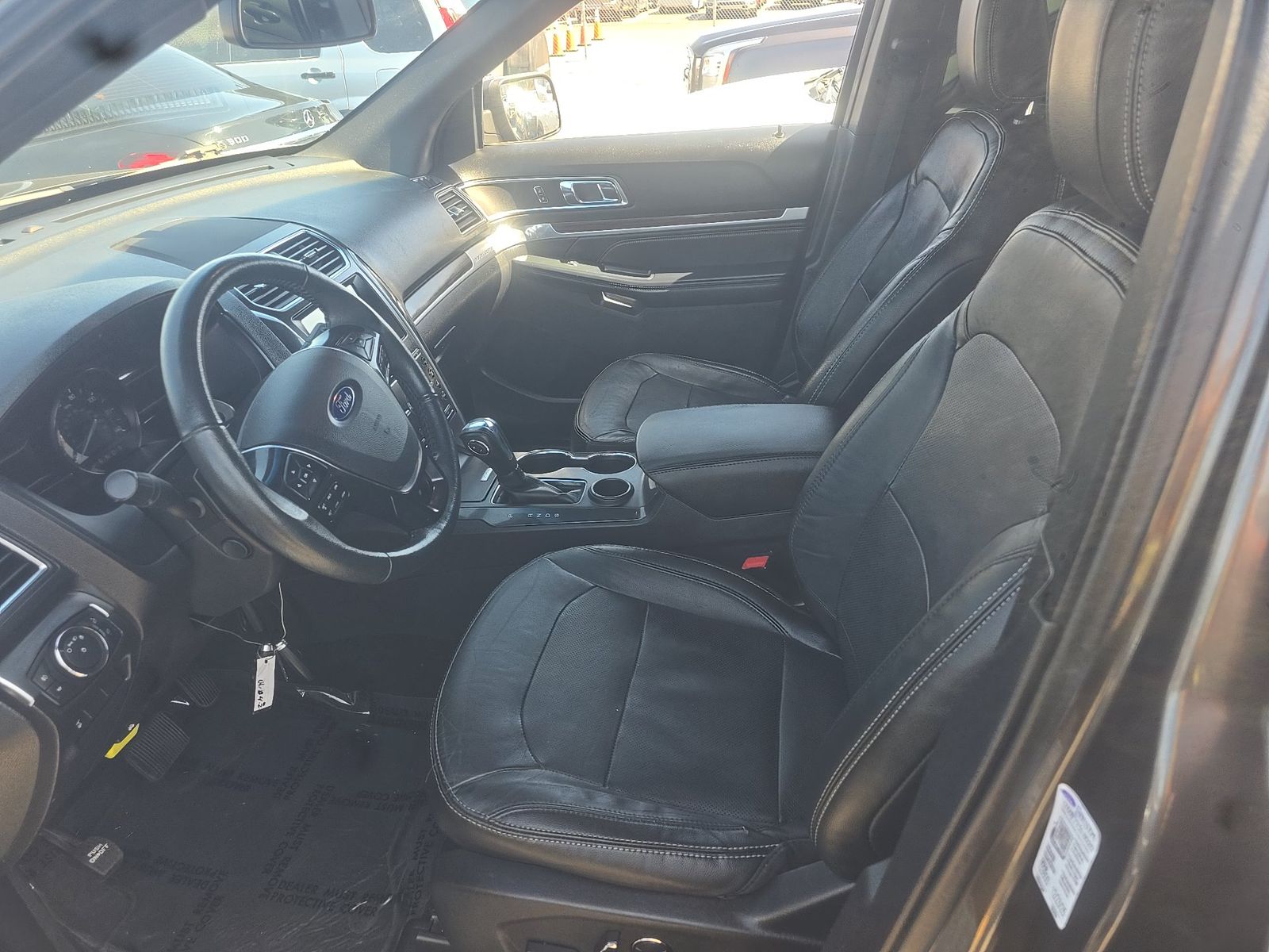 FORD EXPLORER - 8