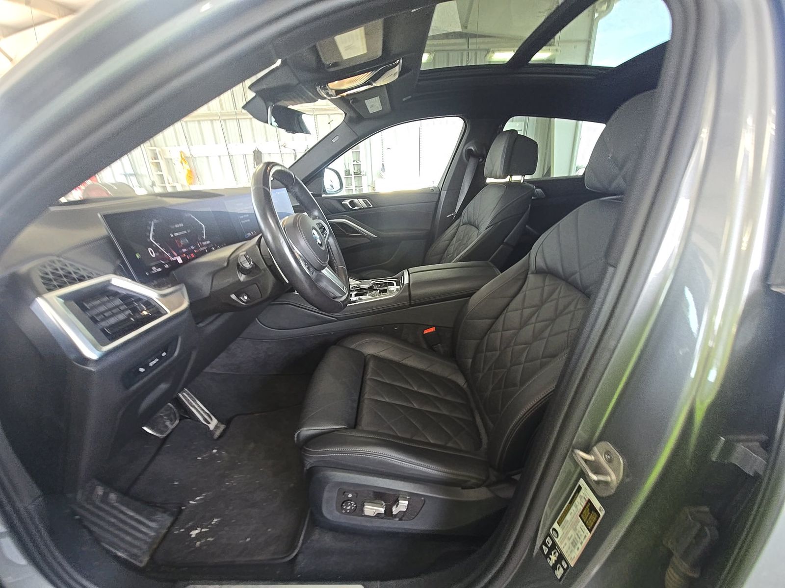 2025 BMW X6 xDrive40i AWD