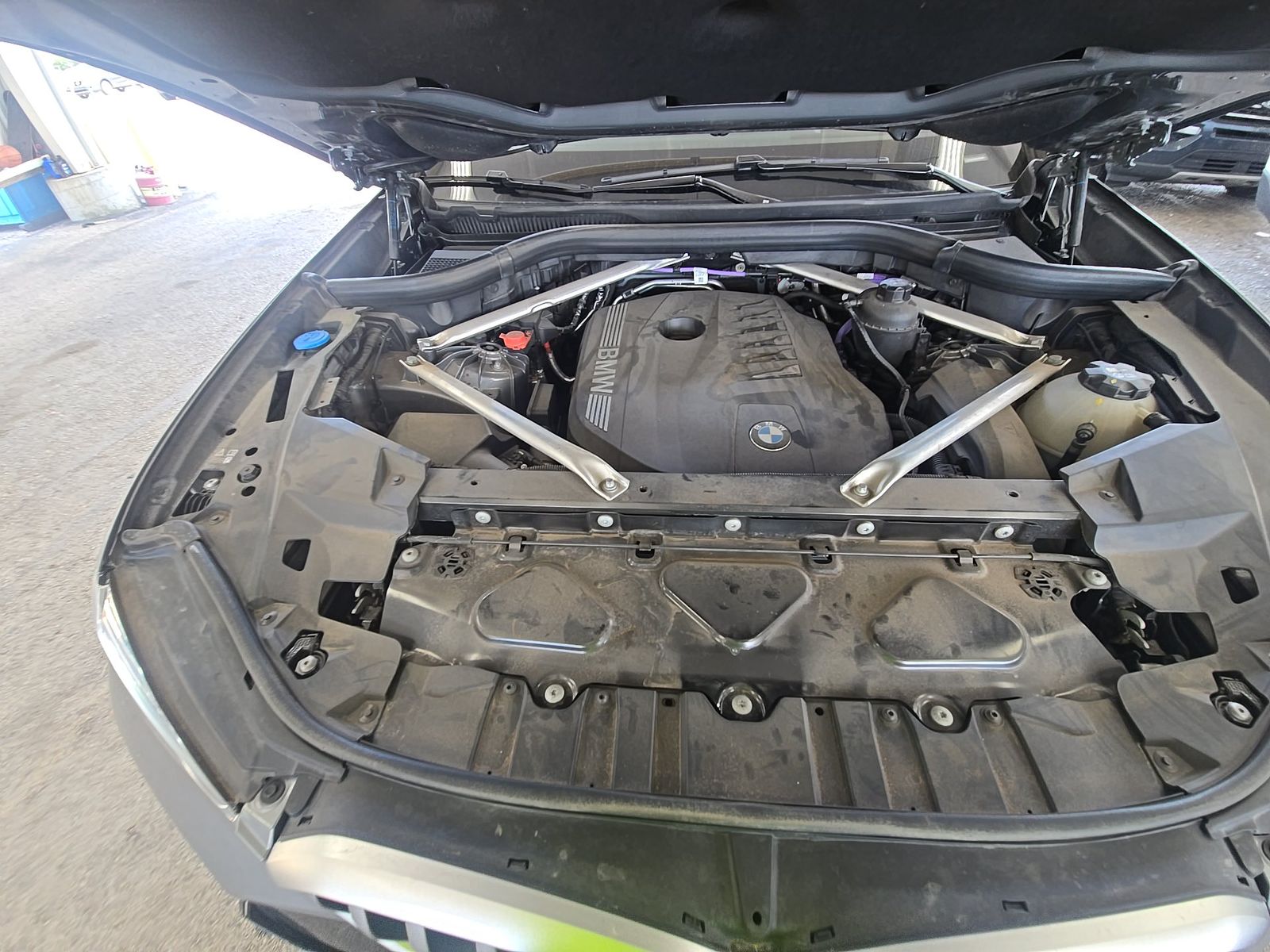 2025 BMW X6 xDrive40i AWD