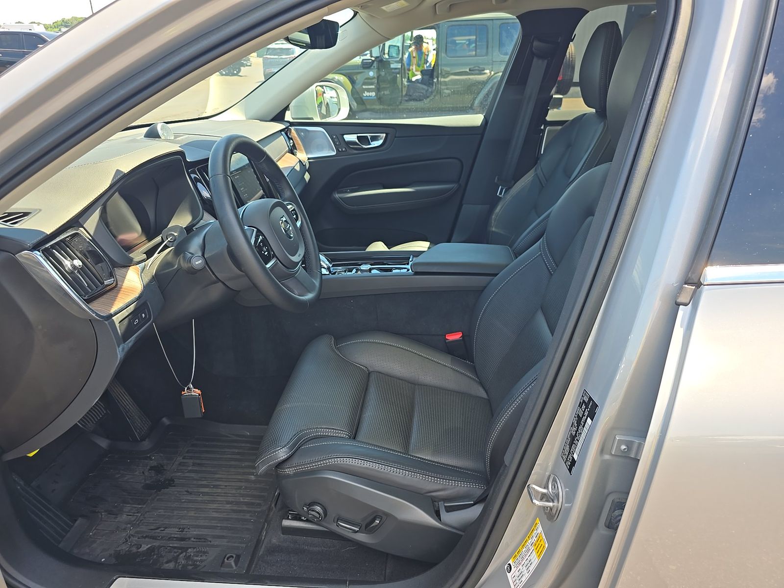 2023 Volvo XC60 Recharge T8 Ultimate AWD