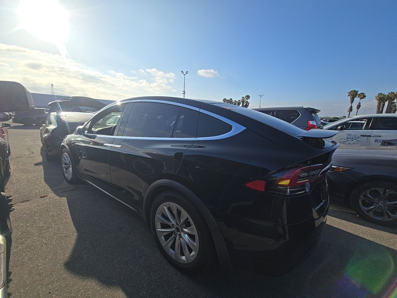 TESLA MODEL X - 7