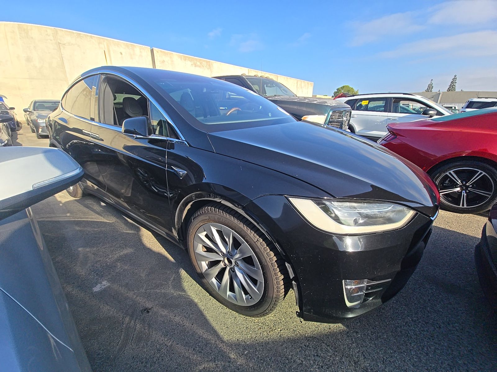 TESLA MODEL X - 4