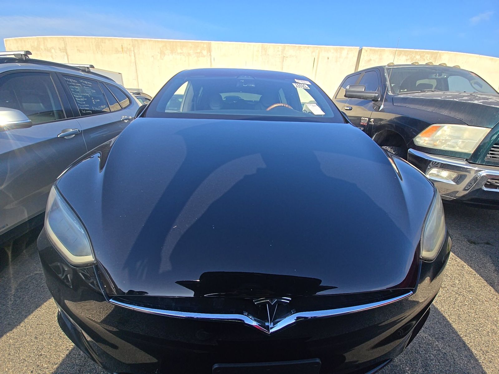 TESLA MODEL X - 3