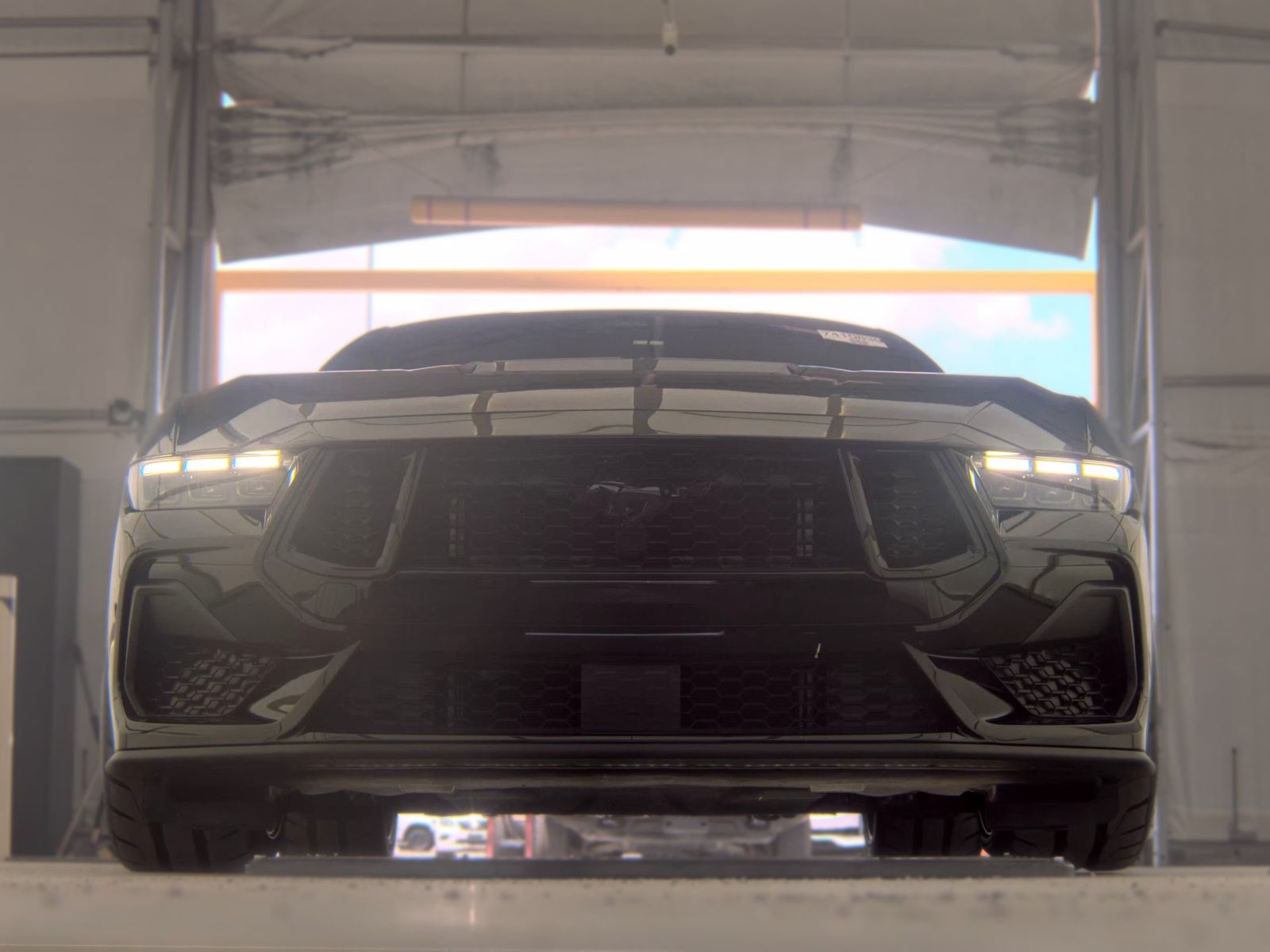 FORD MUSTANG - 4