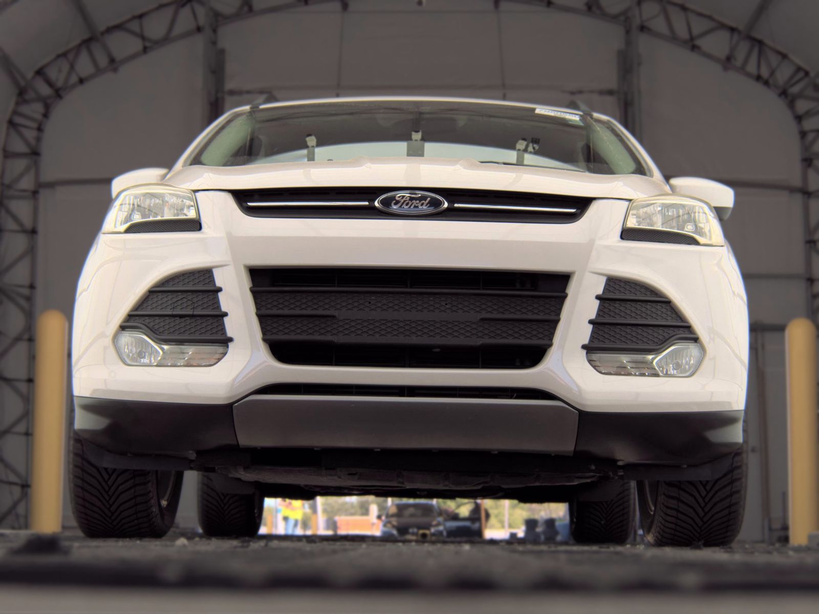 FORD ESCAPE - 4