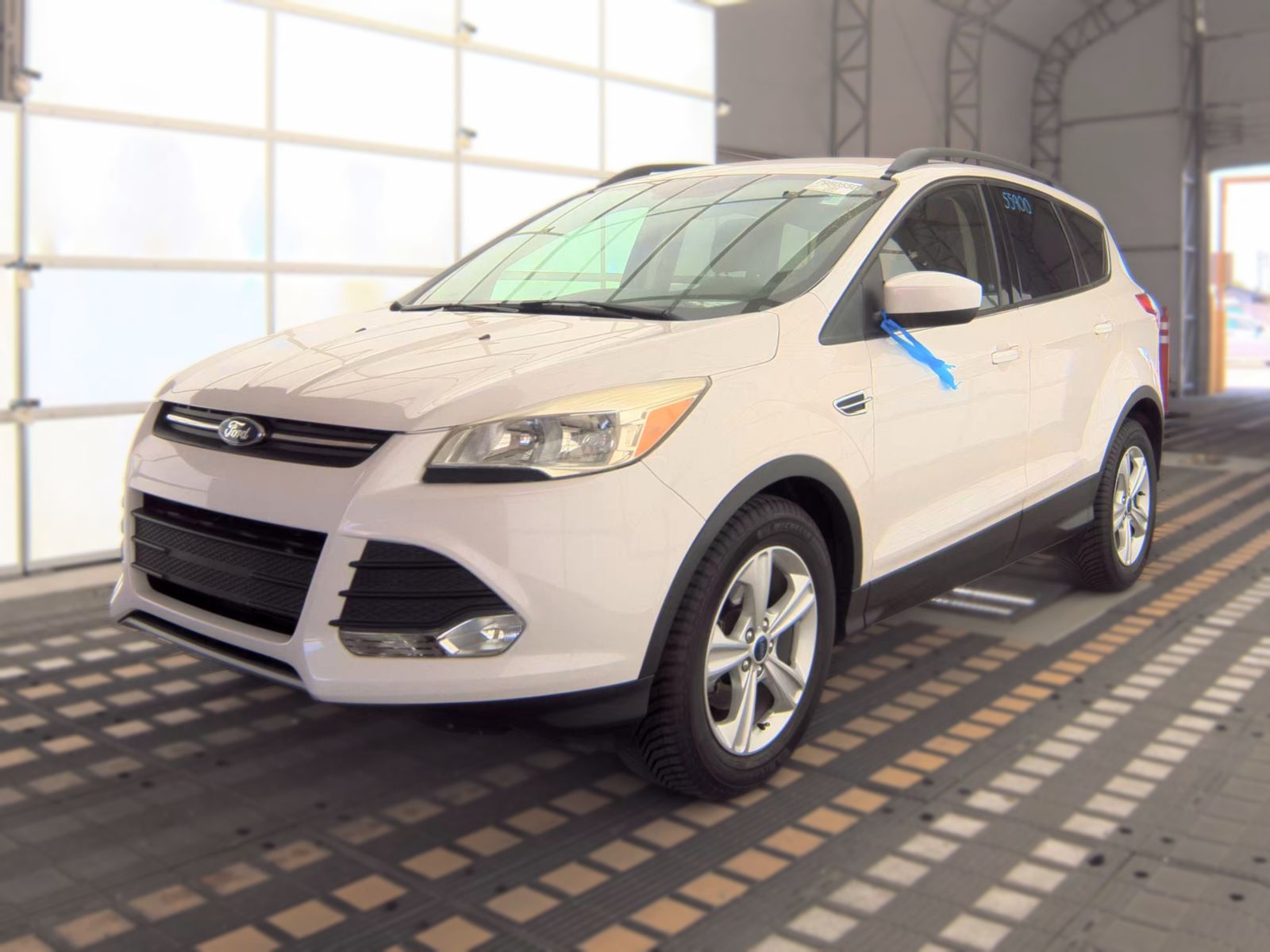 FORD ESCAPE - 1