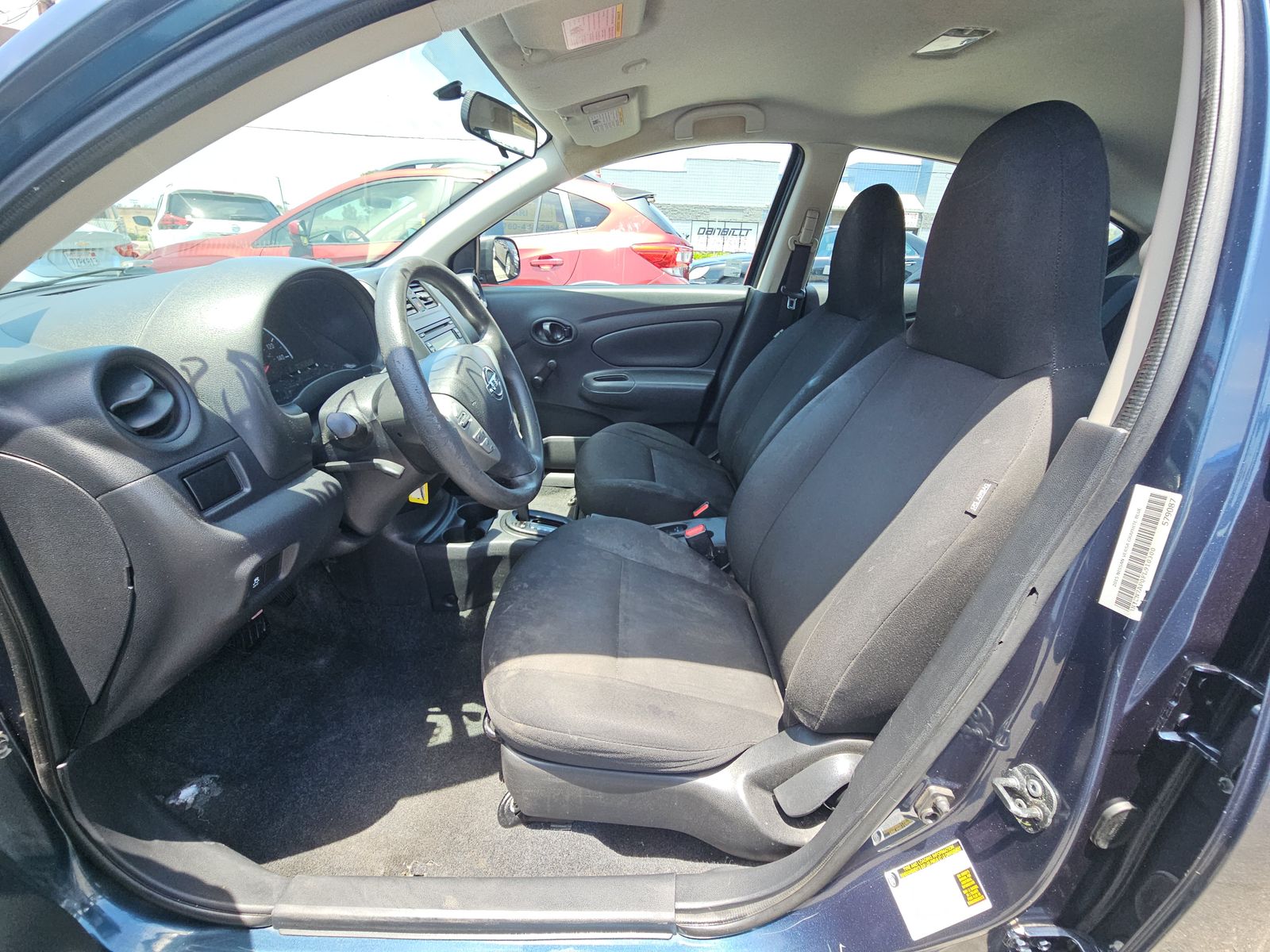NISSAN VERSA - 8