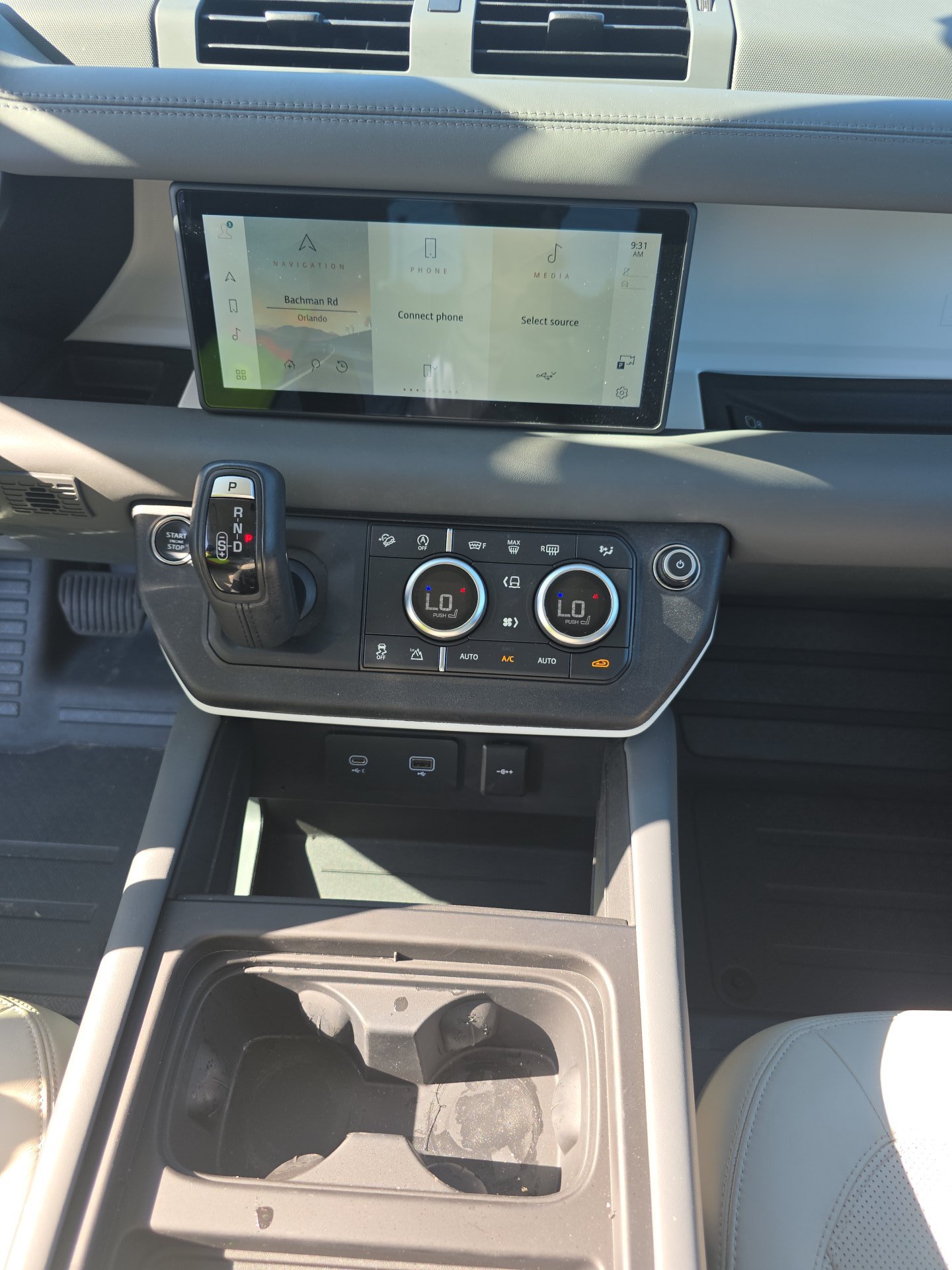 2023 Land Rover Defender 110 SE AWD
