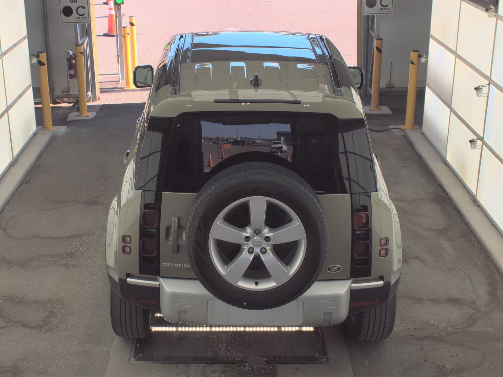 2023 Land Rover Defender 110 SE AWD
